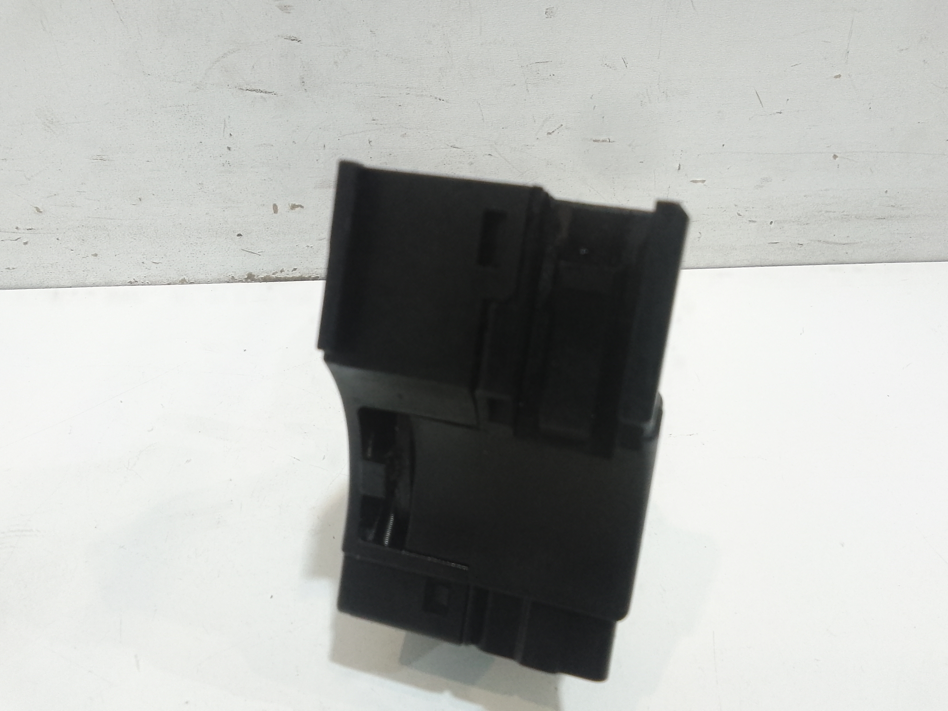 Devioluci sinistro per Ford Mondeo Berlina 3 Serie (2000 - 2003)