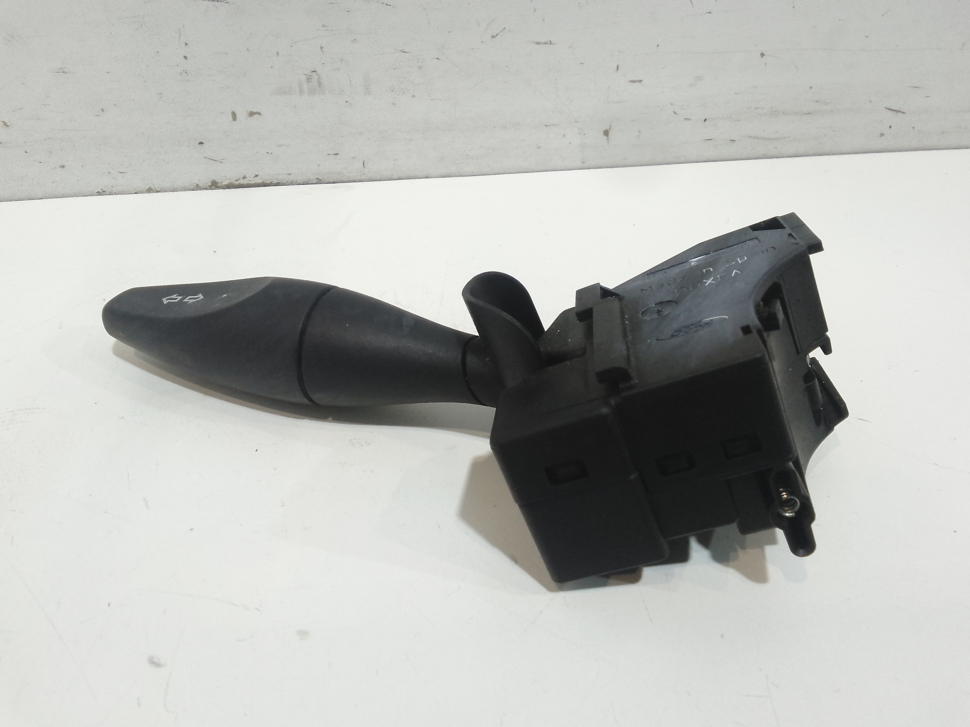 Devioluci sinistro per Ford Mondeo Berlina 3 Serie (2000 - 2003)