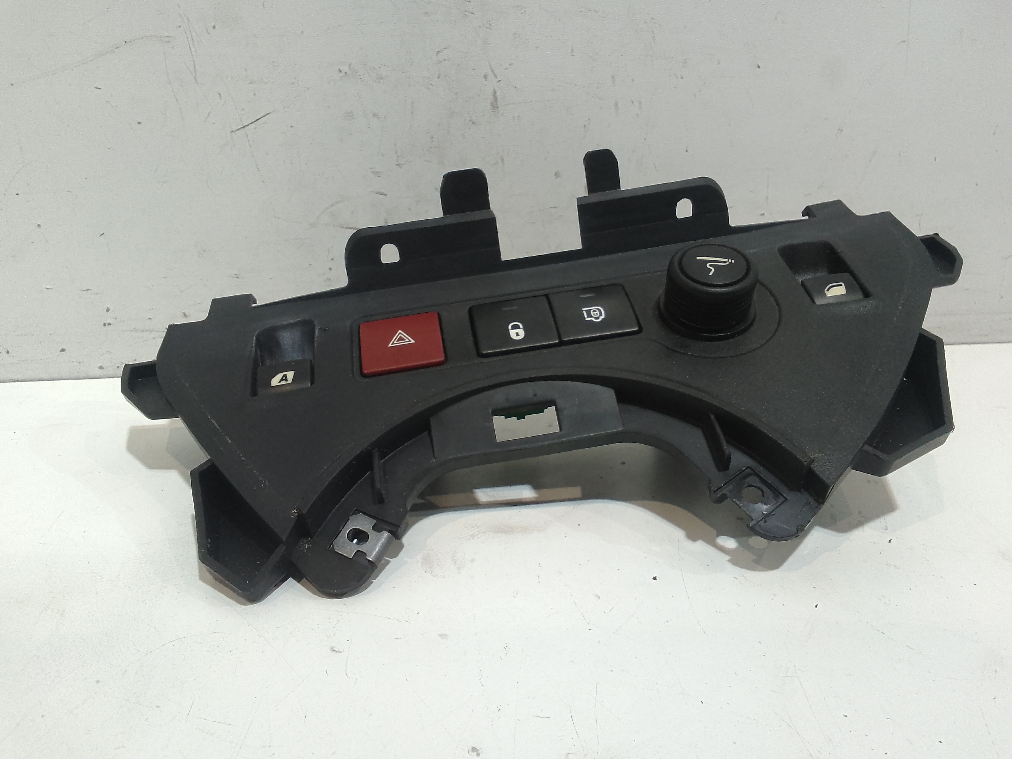 Pulsantiera Centrale per Peugeot Partner Serie (16>) (2016 - In produzione)