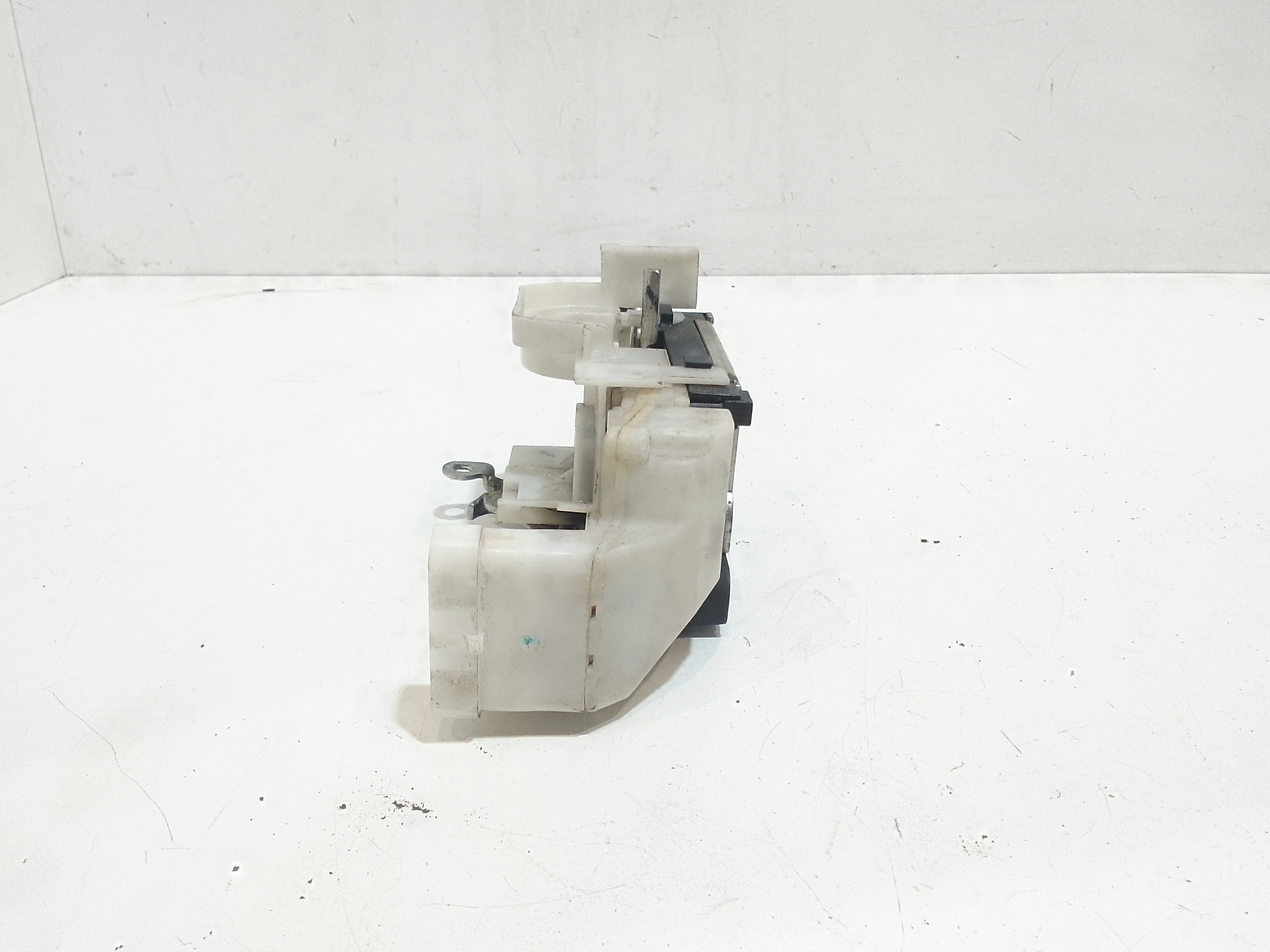 Serratura Anteriore Sinistra per Fiat Punto Berlina 3p 2 Serie (1999 - 2003)