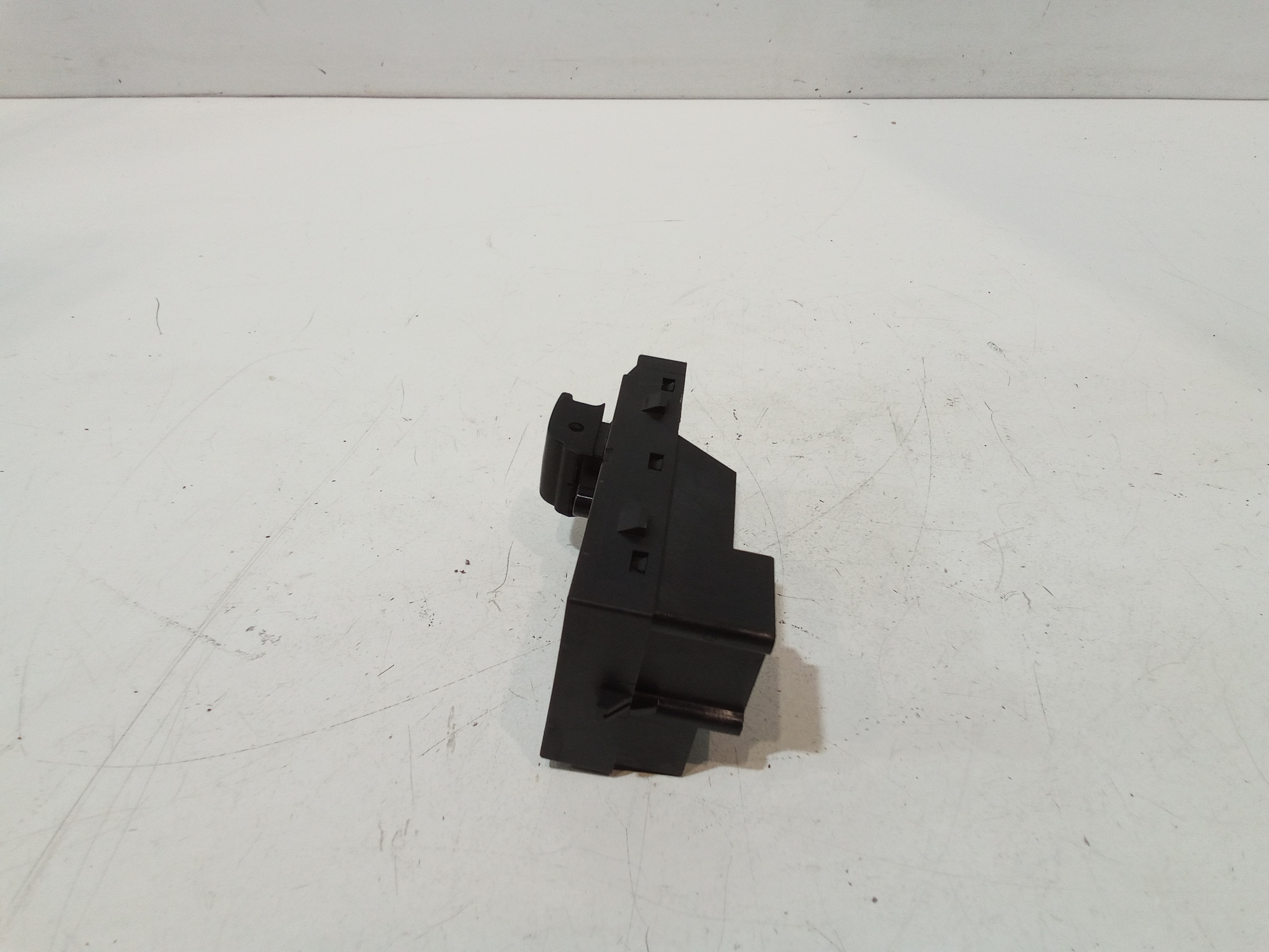 Pulsantiera Anteriore Destra Passeggero per Chevrolet Cruze Berlina (2009 - In produzione)