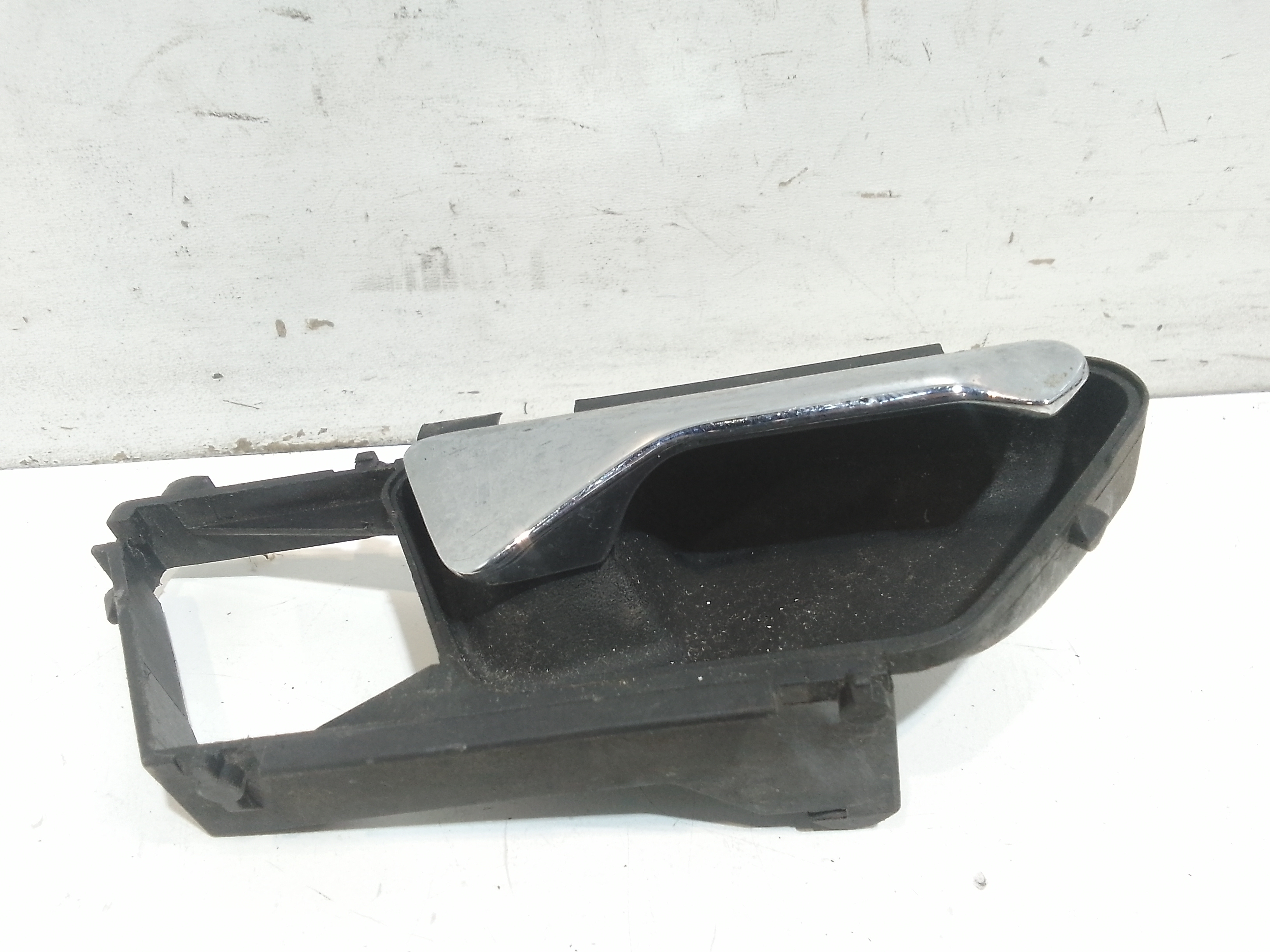 Maniglia interna Posteriore Destra per Mercedes Classe E W124 (1993 - 1997)