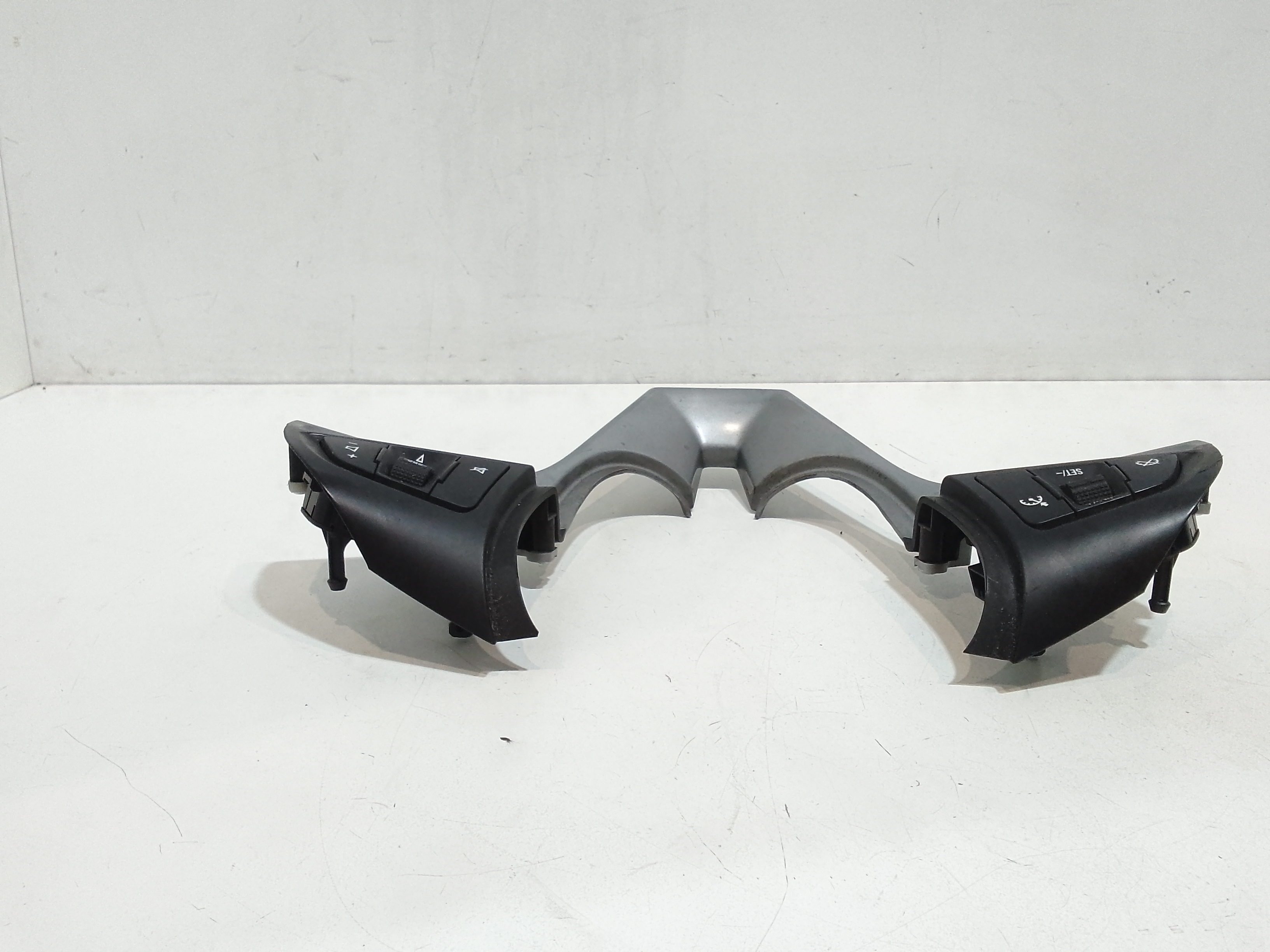 Comandi al volante multifunzione per Chevrolet Cruze Berlina (2009 - In produzione)