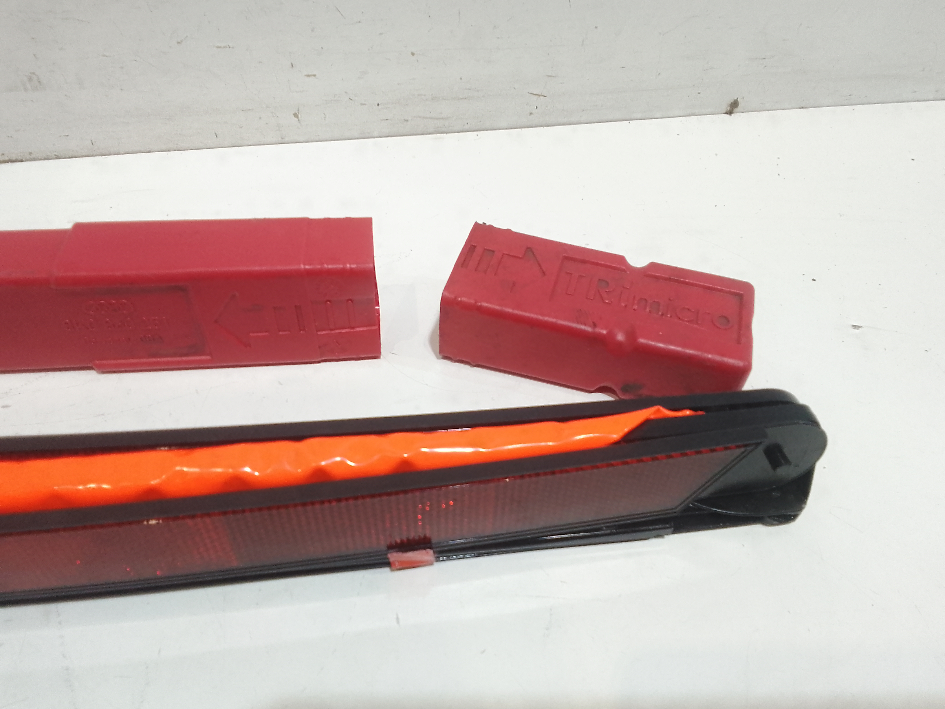 Triangolo di emergenza per Audi A3 Serie (8v1) (12>18) (2012 - 2018)