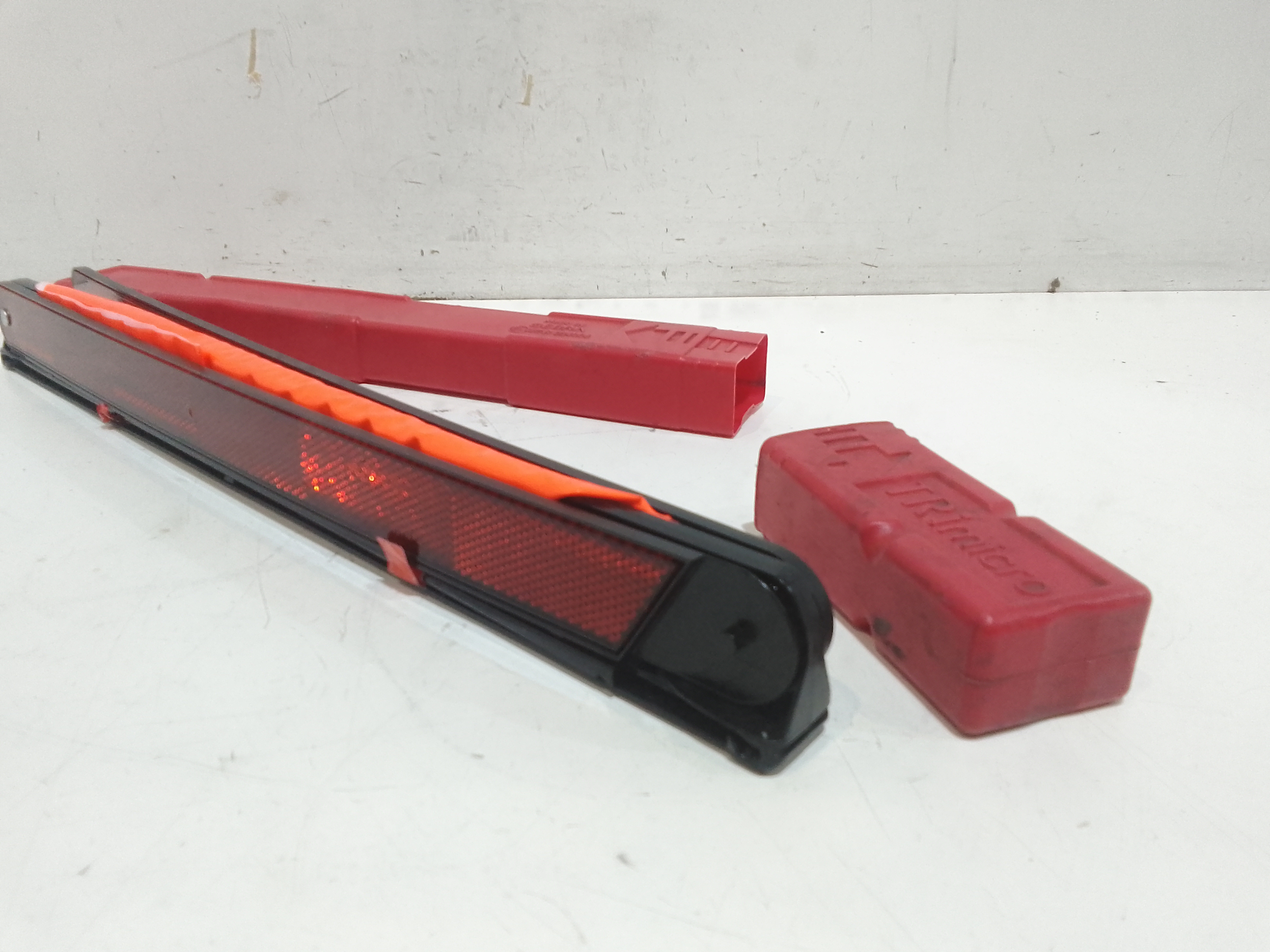 Triangolo di emergenza per Audi A3 Serie (8v1) (12>18) (2012 - 2018)