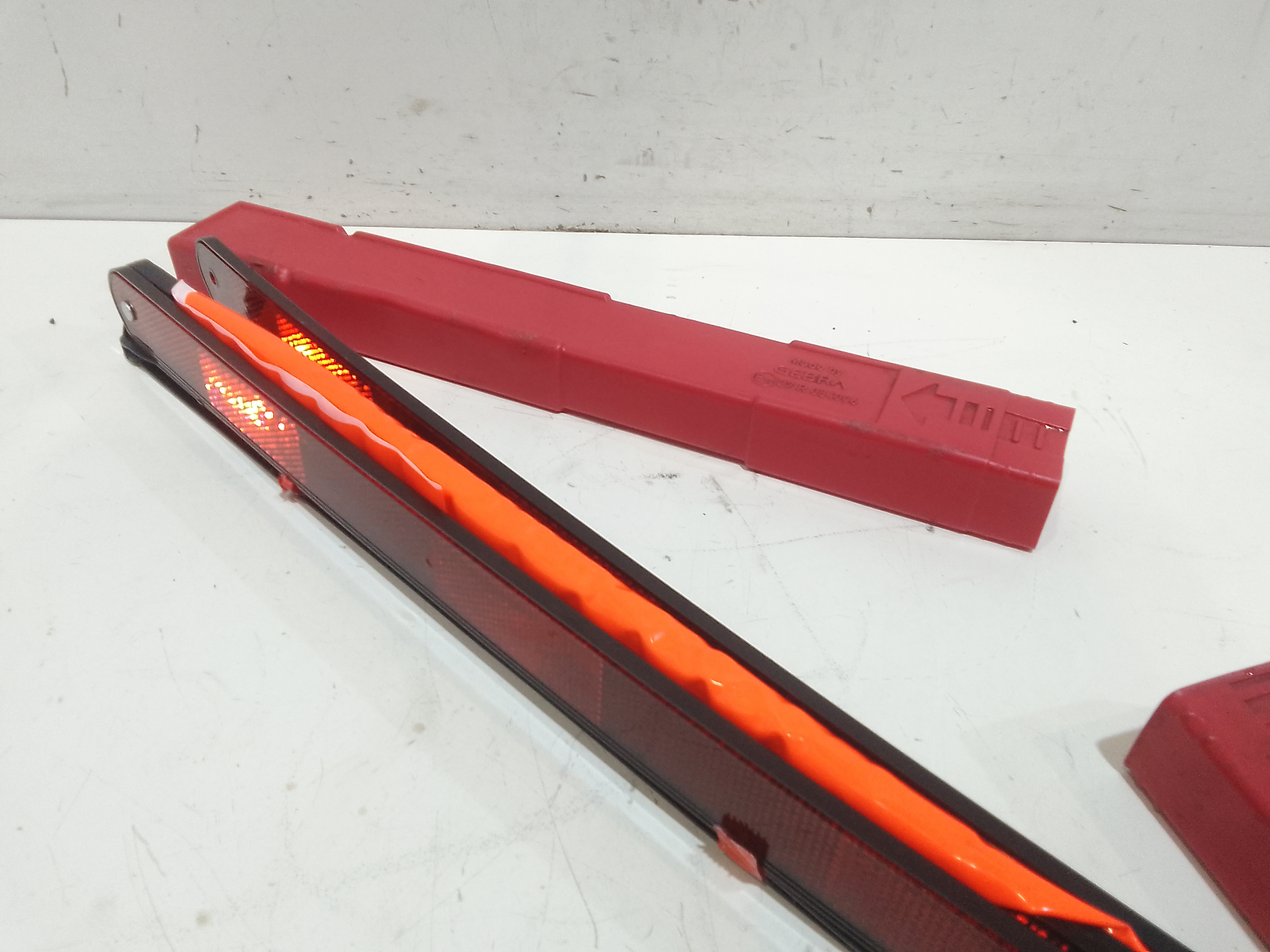 Triangolo di emergenza per Audi A3 Serie (8v1) (12>18) (2012 - 2018)