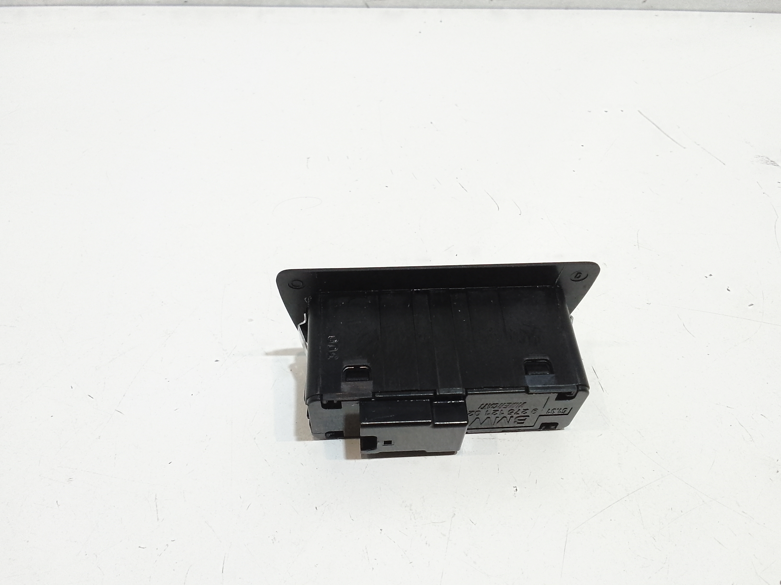 Pulsante apertura portellone posteriore per Bmw X6 Serie (G06) (19>) (2019 - In produzione)