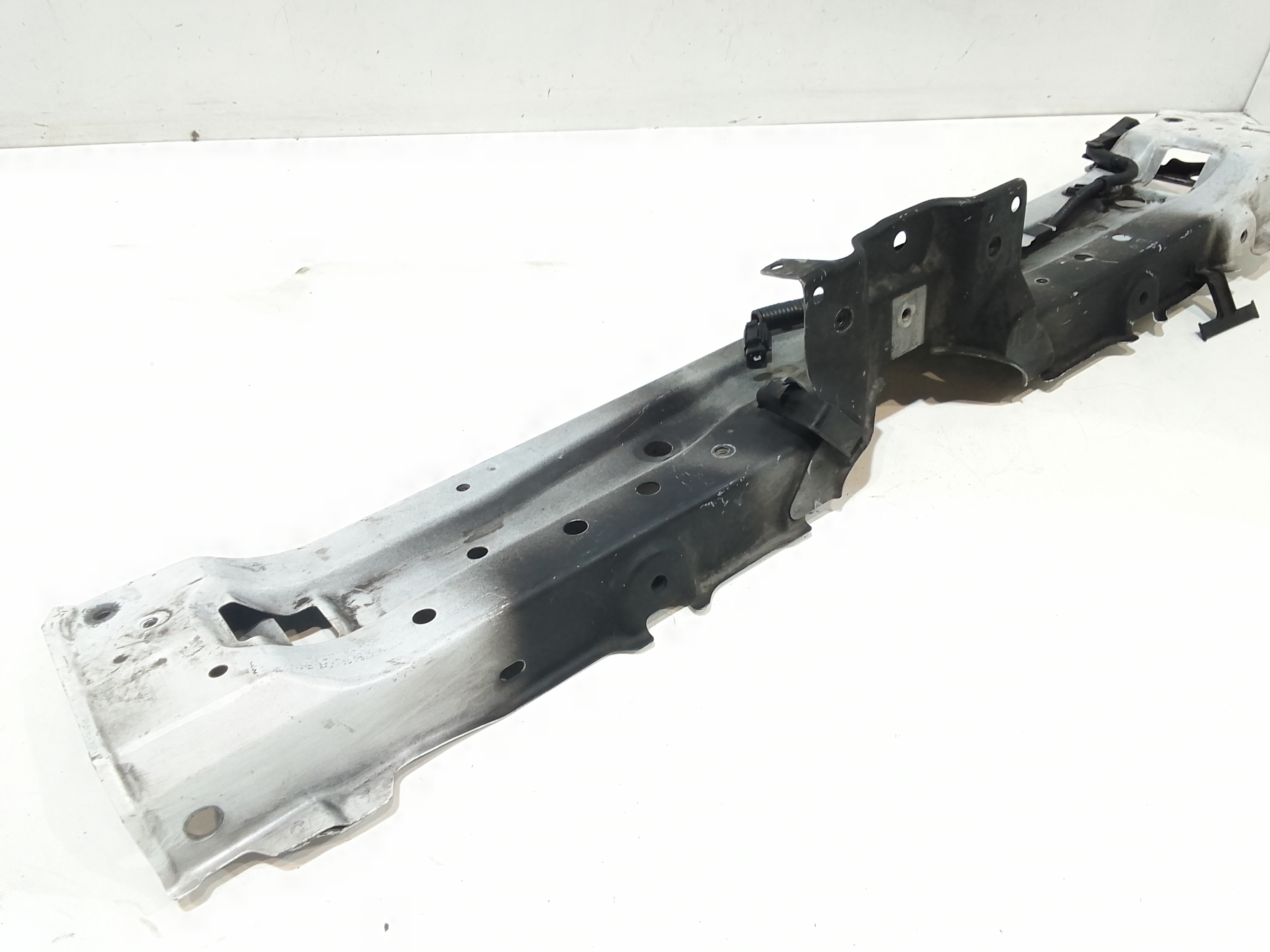 Traversa batticofano per Lexus UX (2018 - )