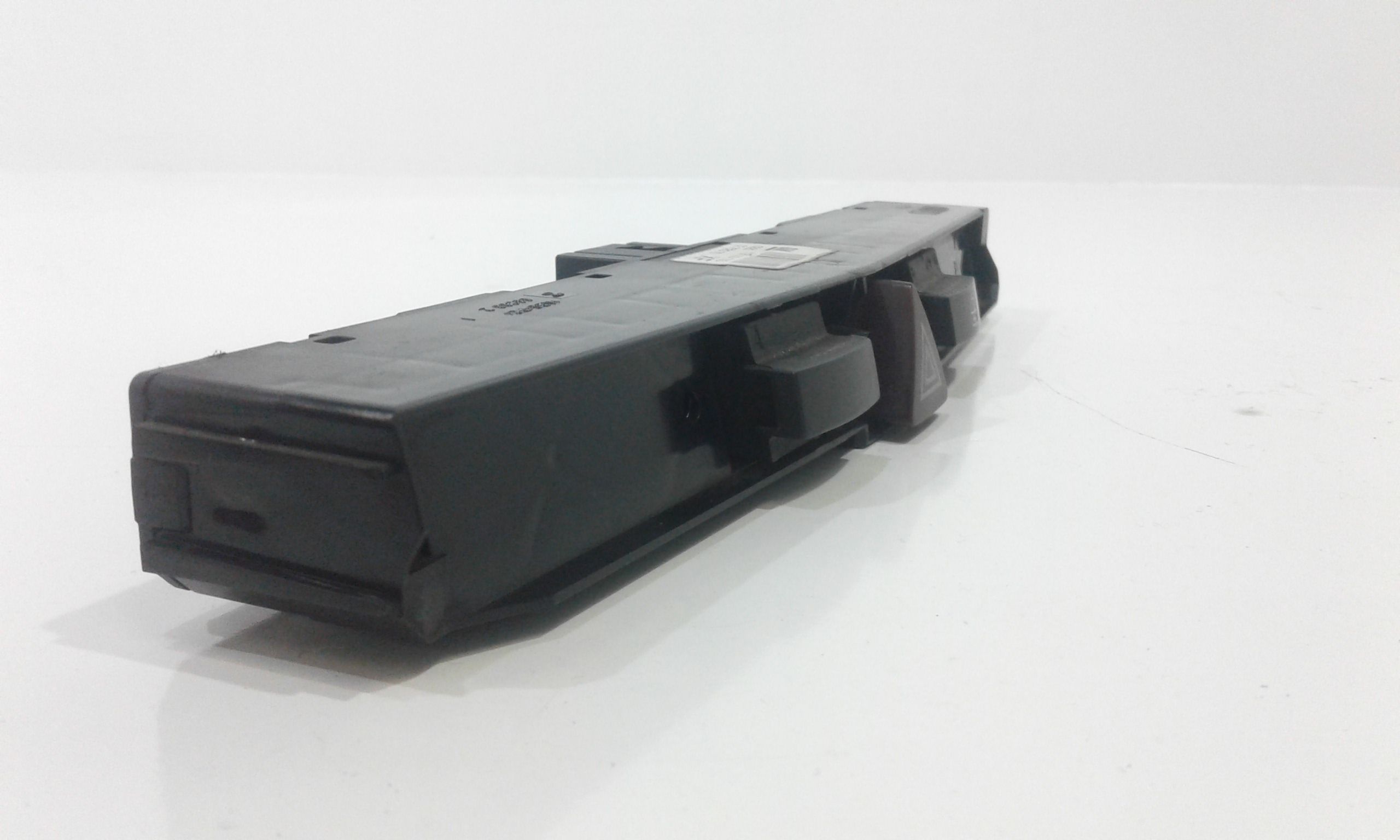 Pulsante luci di emergenza OPEL Astra H S. Wagon