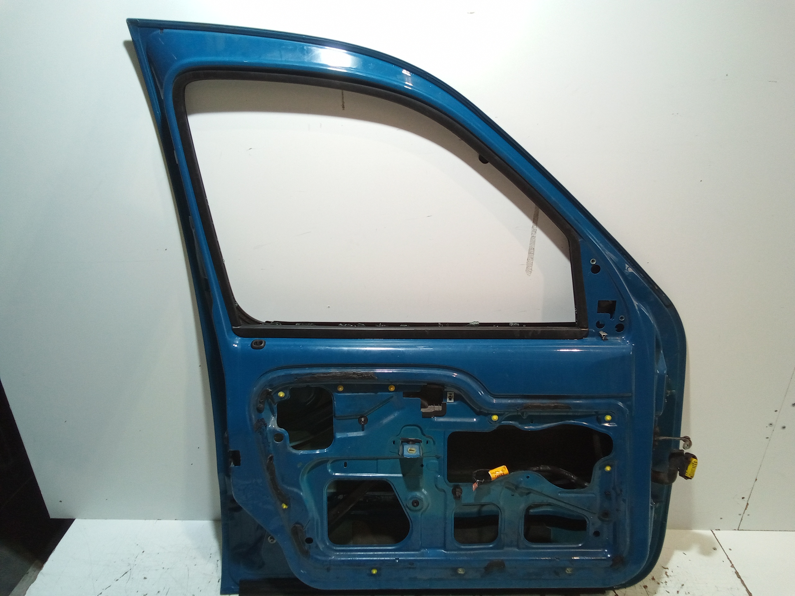 Portiera Anteriore Sinistra per Renault Kangoo 3 Serie (2003 - 2007)