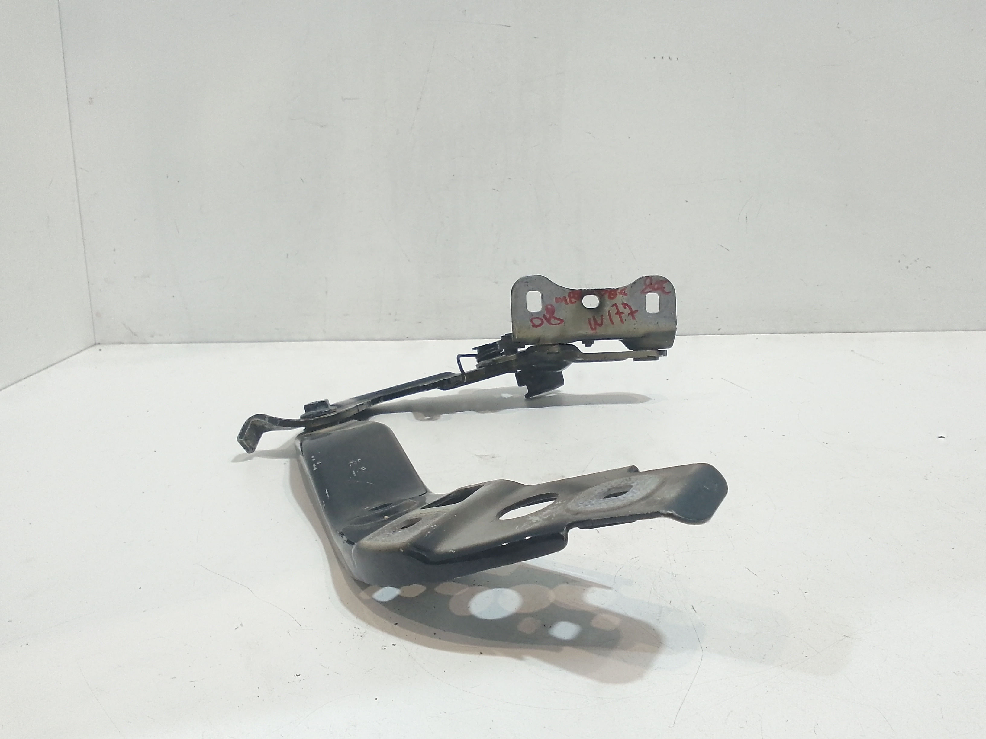 Cerniera cofano anteriore DX per Mercedes Classe A Serie (w177) (18>) (2018 - In produzione)