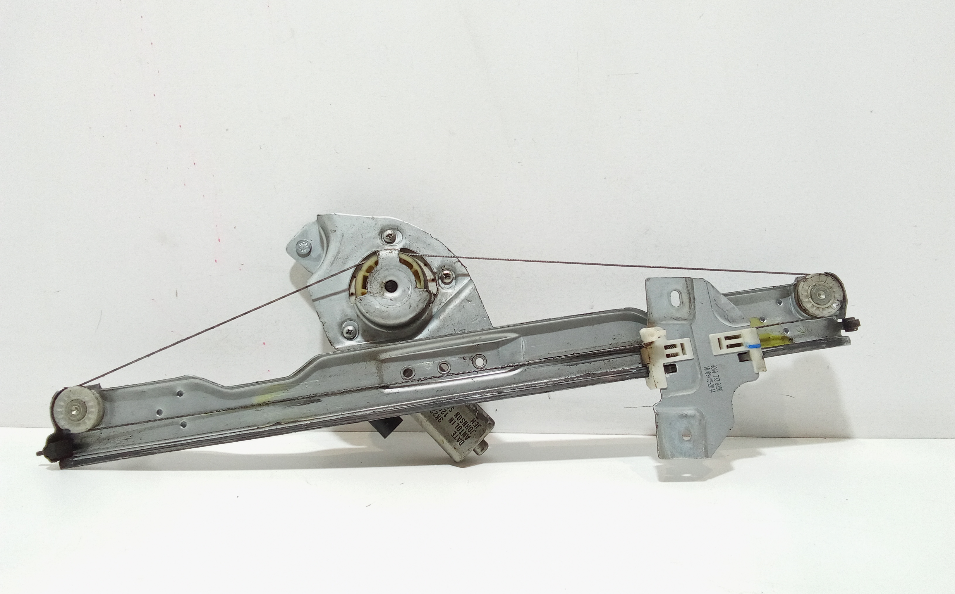 Cremagliera anteriore sinistra Guida per Dacia Sandero 1 Serie (2008 - 2012)