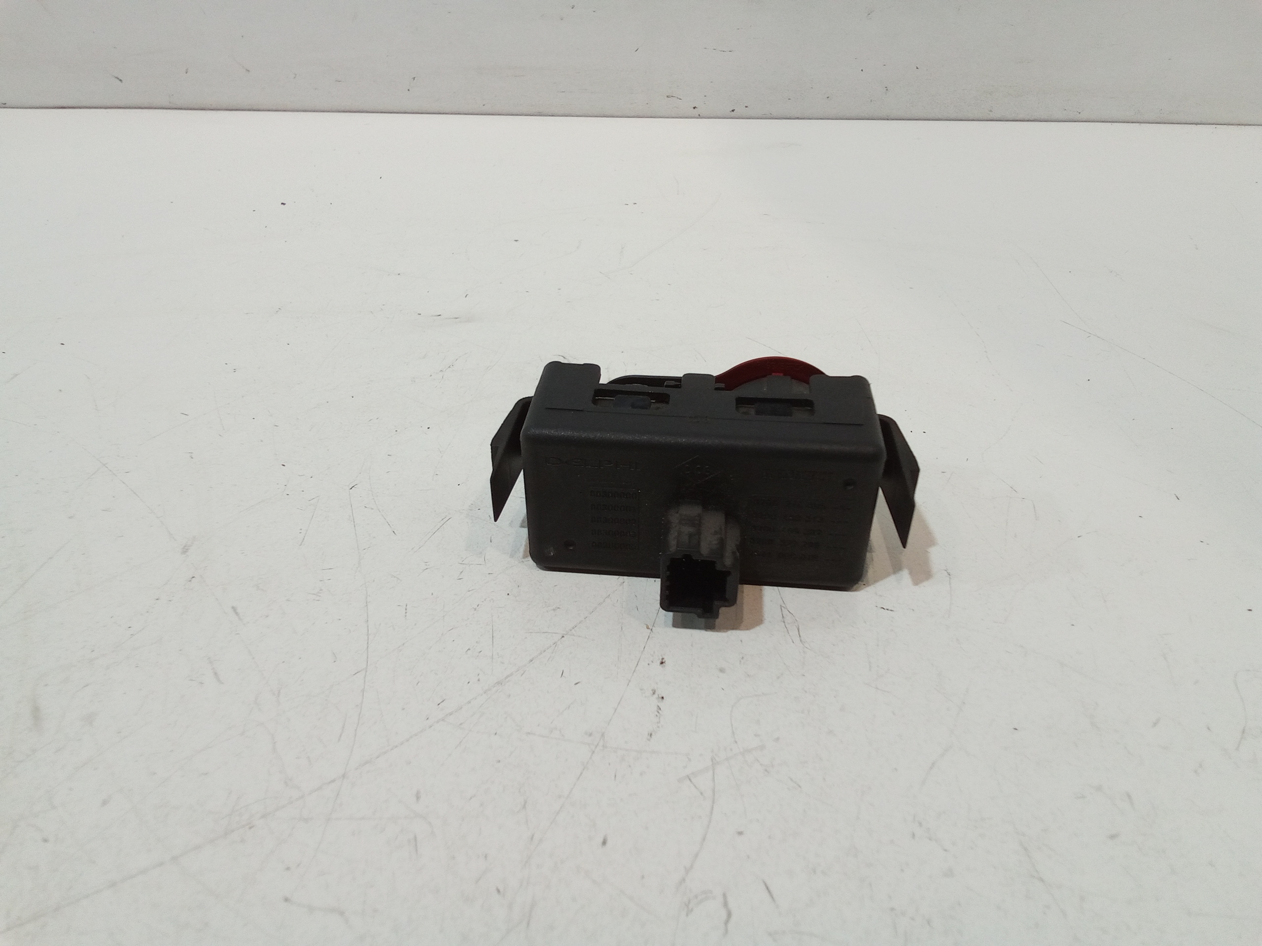 Pulsante luci di emergenza per Renault Clio Serie (08>15) (2008 - 2015)