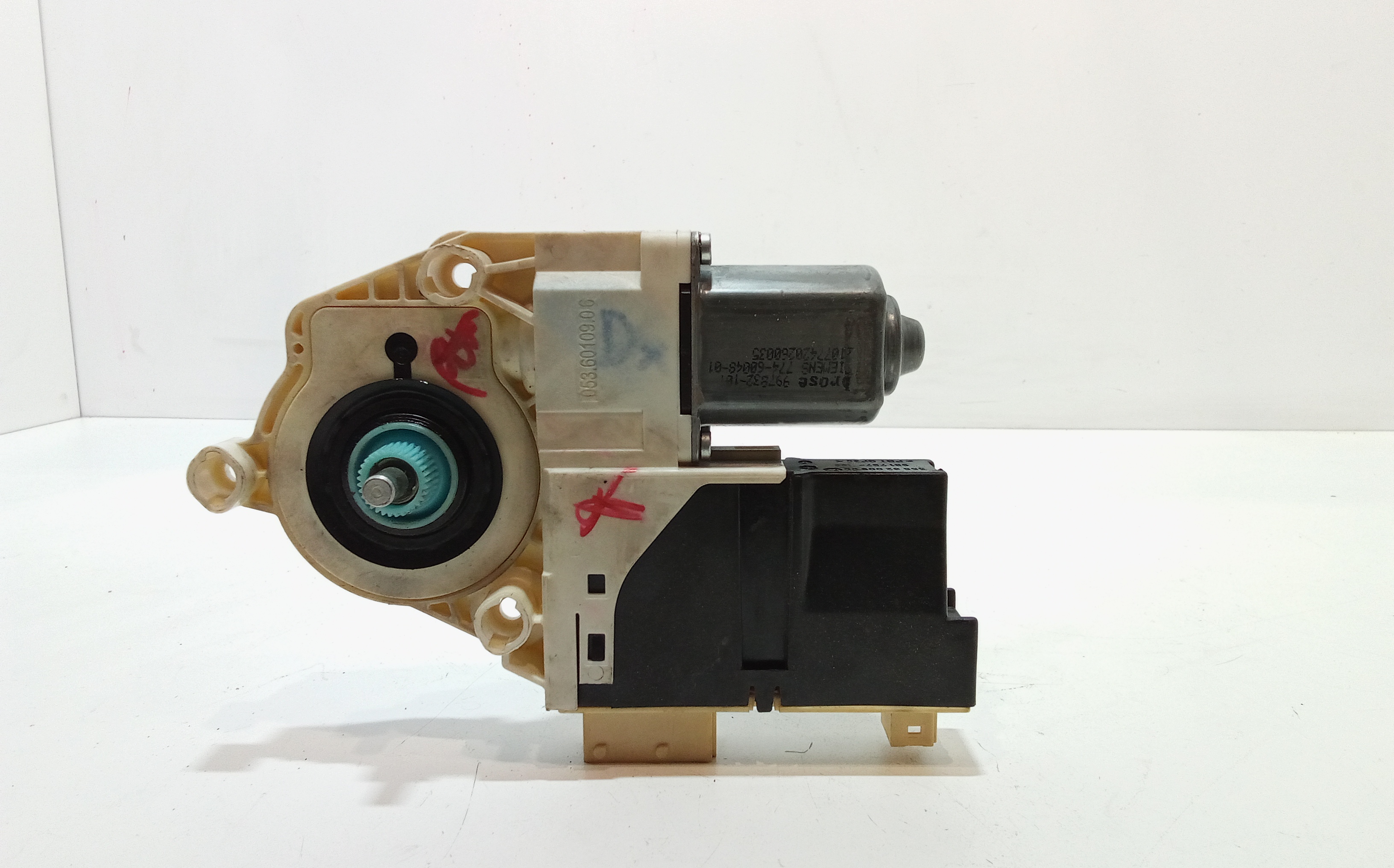 Motorino Alzavetro anteriore Sinistro per Peugeot 307 Berlina 2 Serie (2005 - In produzione)