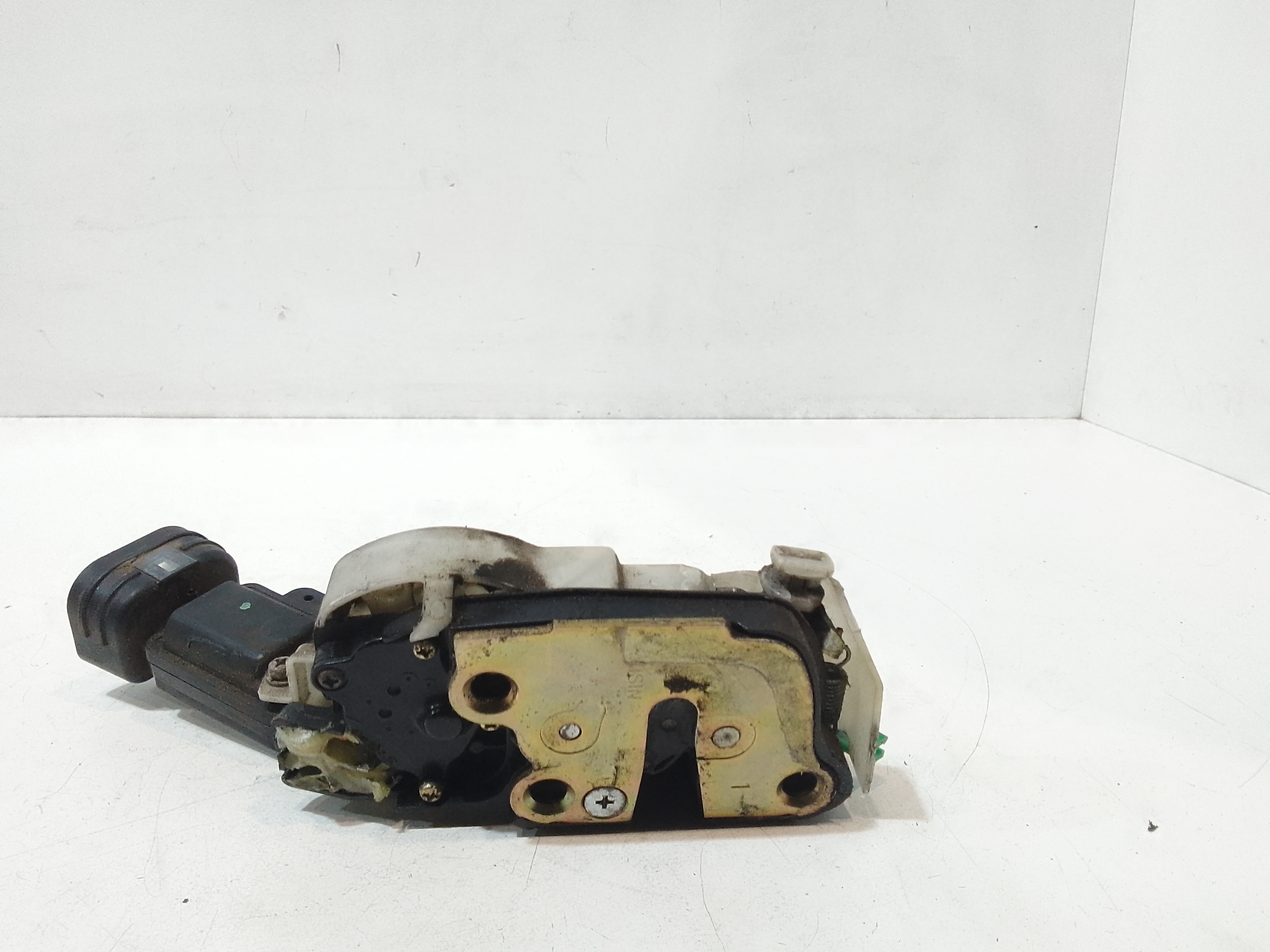 Serratura Anteriore Sinistra per Toyota Picnic (1996 - 2001)