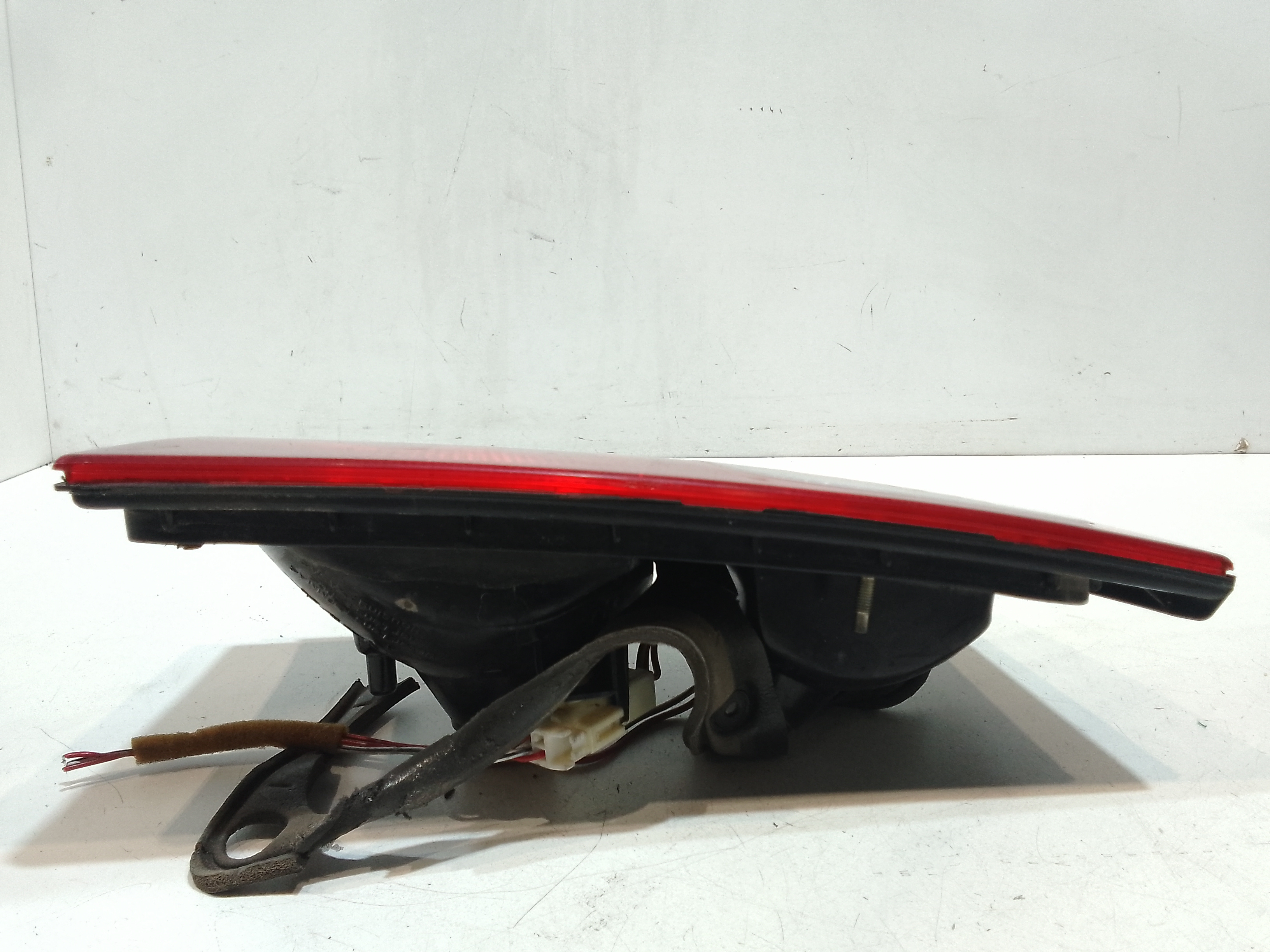 Stop Posteriore Sinistro Integrato nel Portello per Toyota Picnic (1996 - 2001)