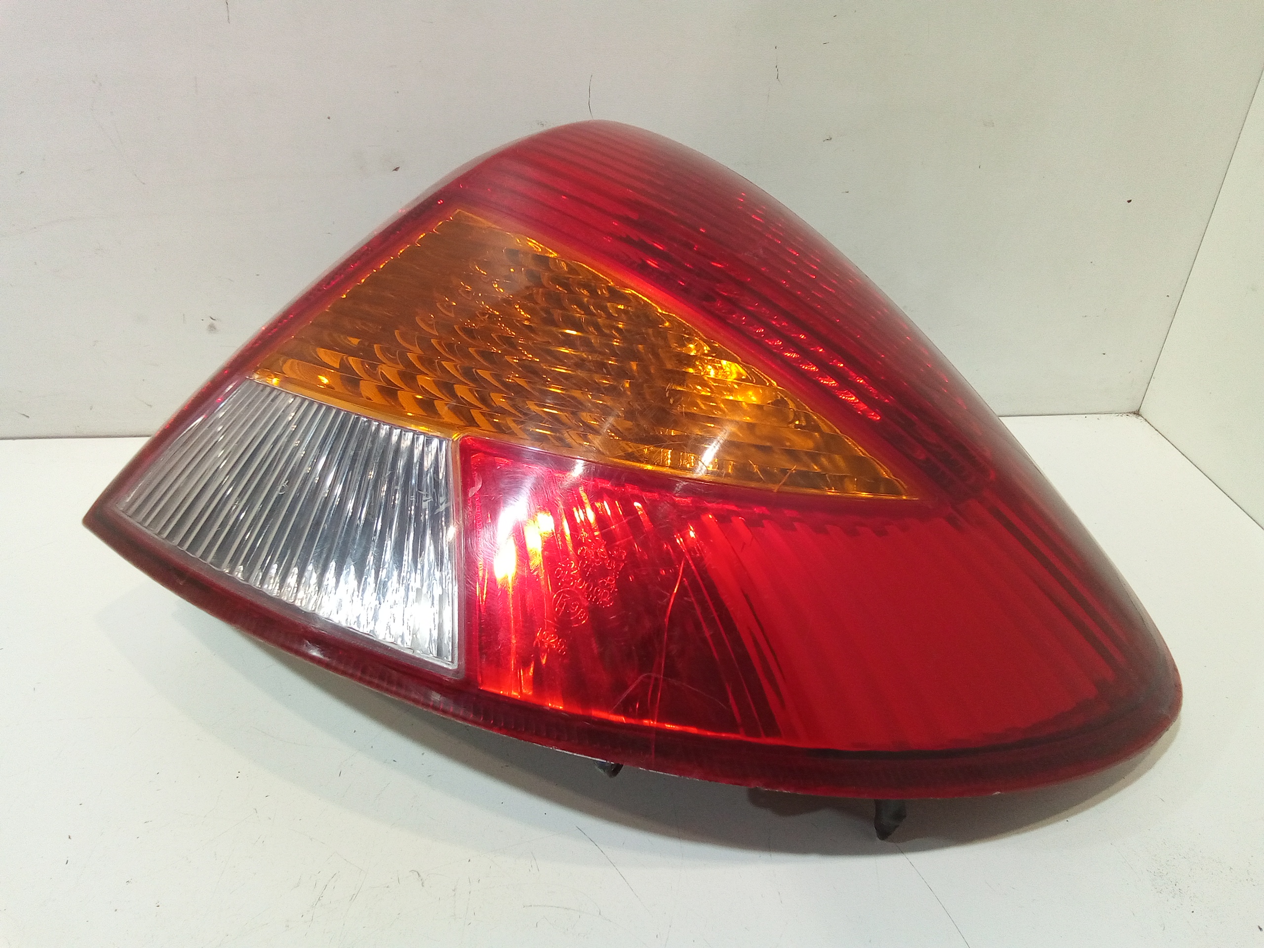 Stop fanale posteriore Destro Passeggero per Kia Rio 1 Serie (2000 - 2003)