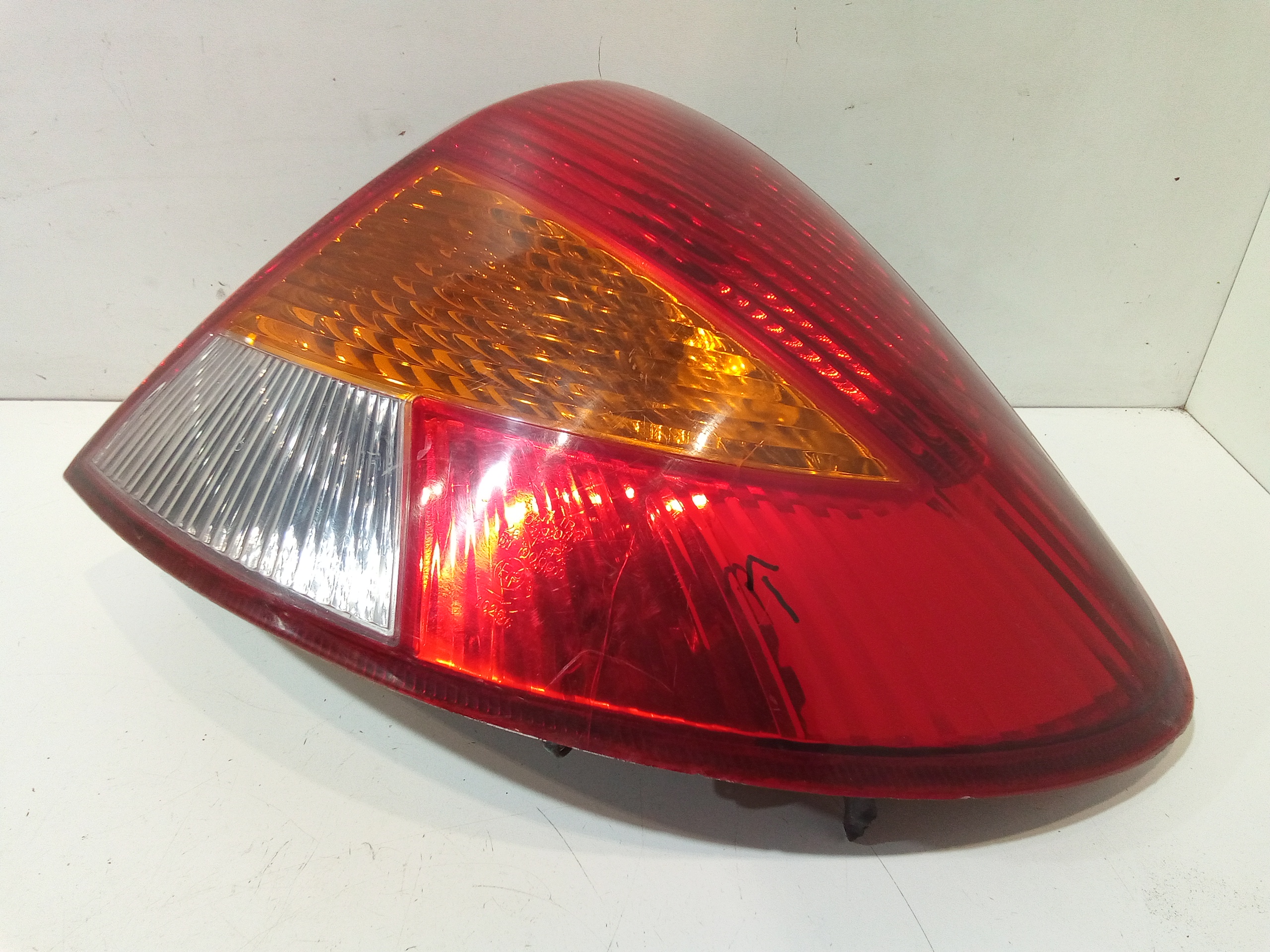 Stop fanale posteriore Destro Passeggero per Kia Rio 1 Serie (2000 - 2003)