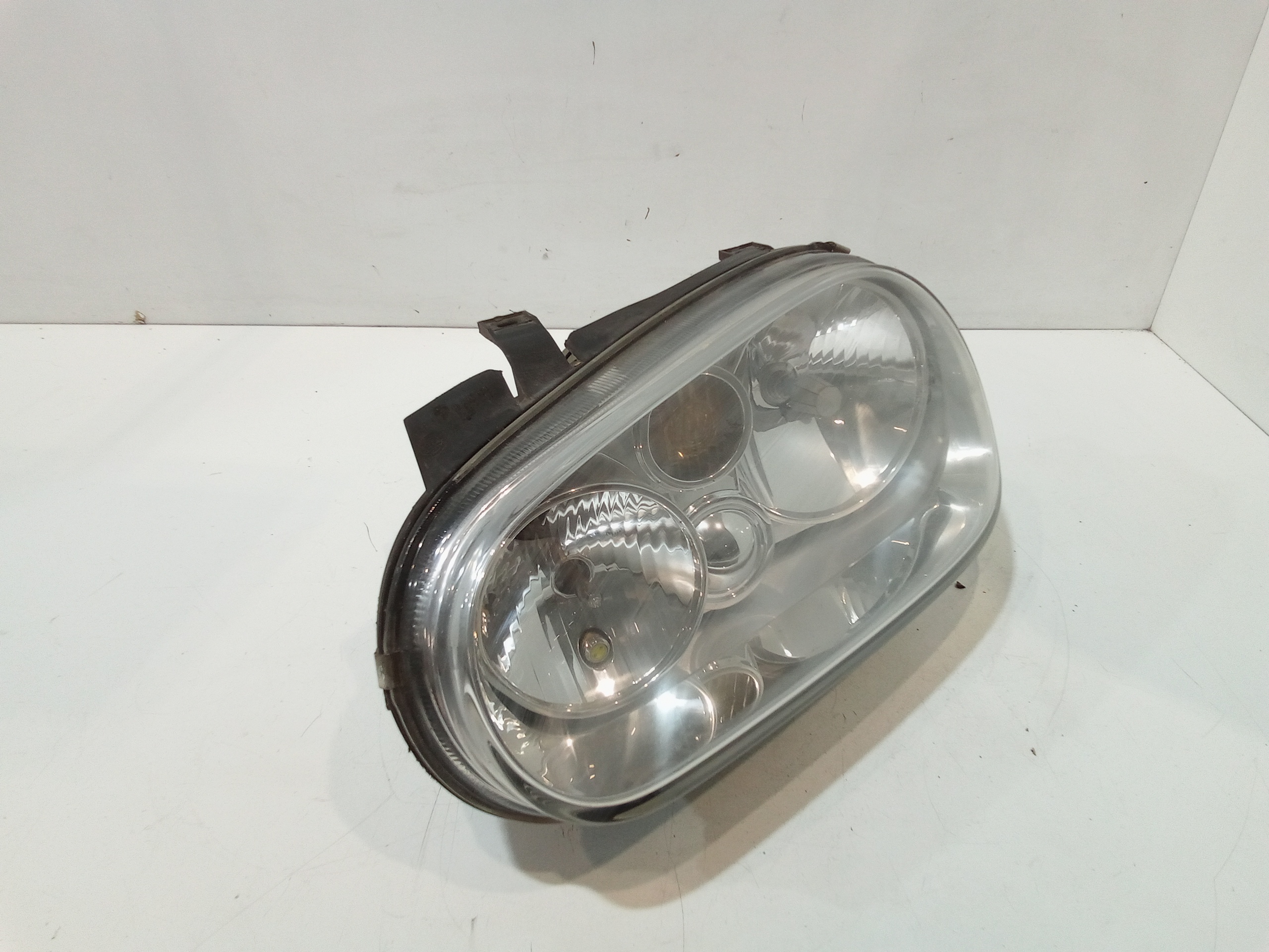 Faro anteriore Sinistro Guida per Volkswagen Golf 4 Berlina (97>03) (1997 - 2003)