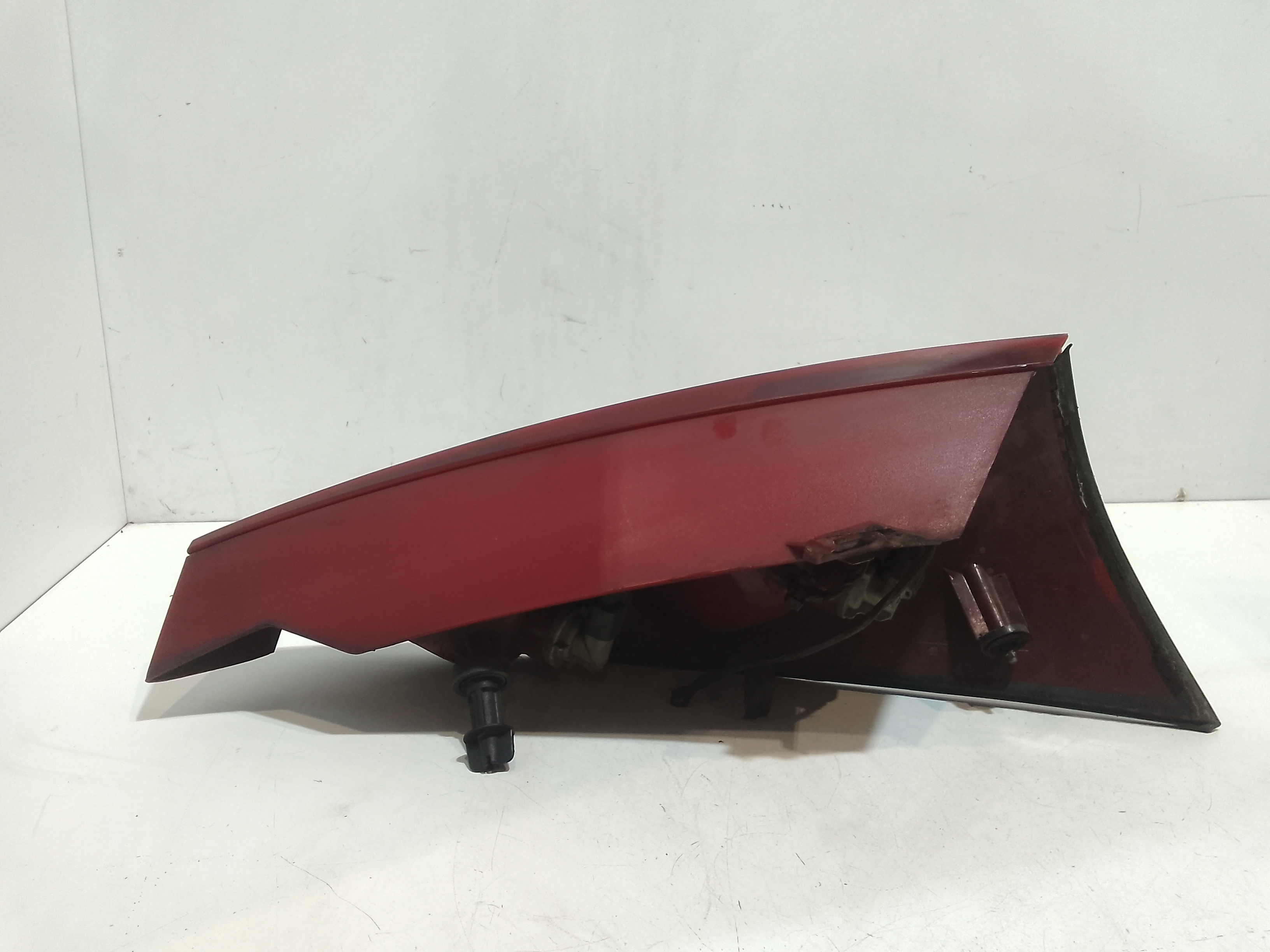 Stop fanale Posteriore sinistro lato Guida per Ford Focus Berlina 2 Serie (2001 - 2004)