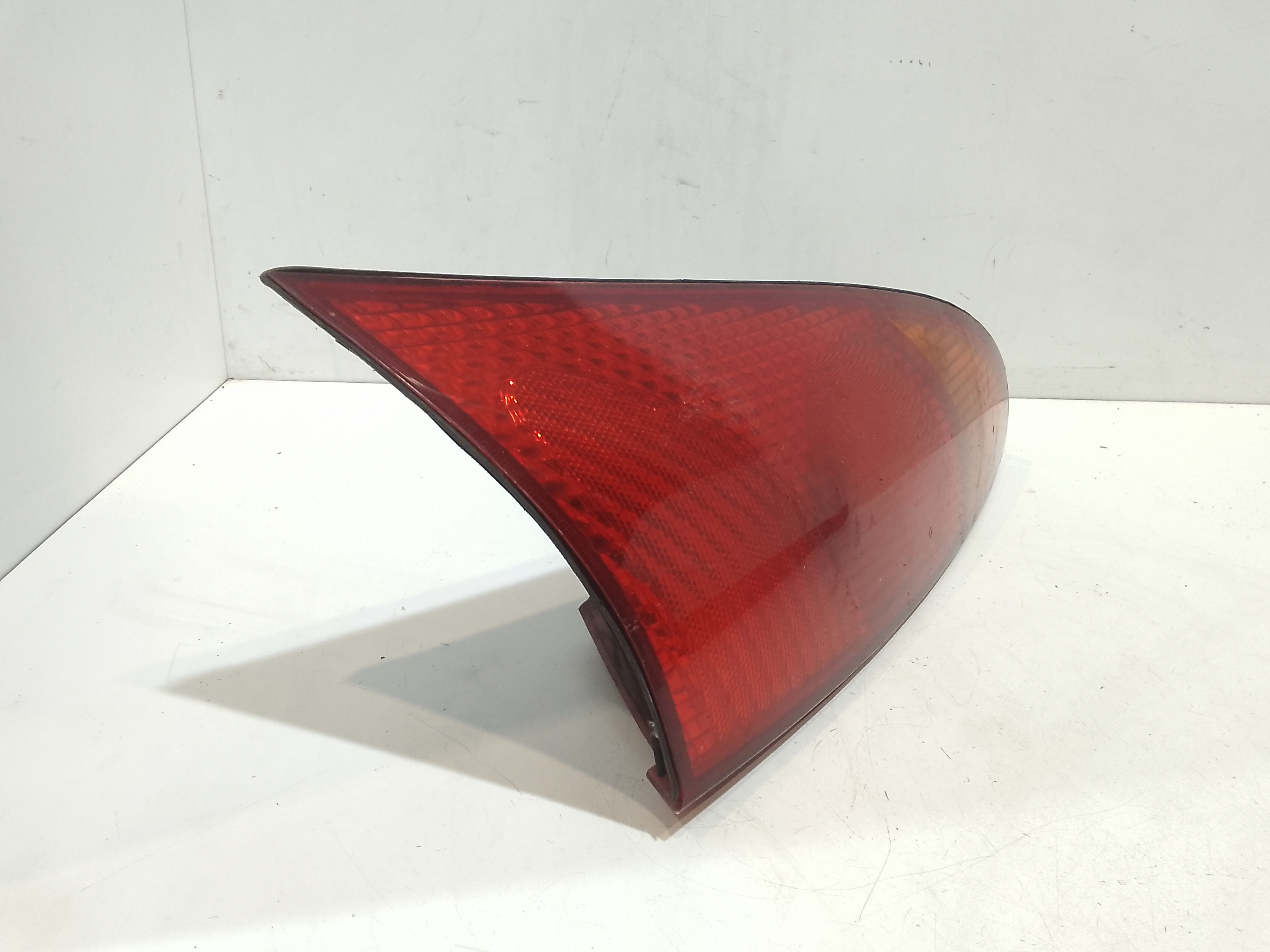 Stop fanale posteriore Destro Passeggero per Ford Focus Berlina 2 Serie (2001 - 2004)