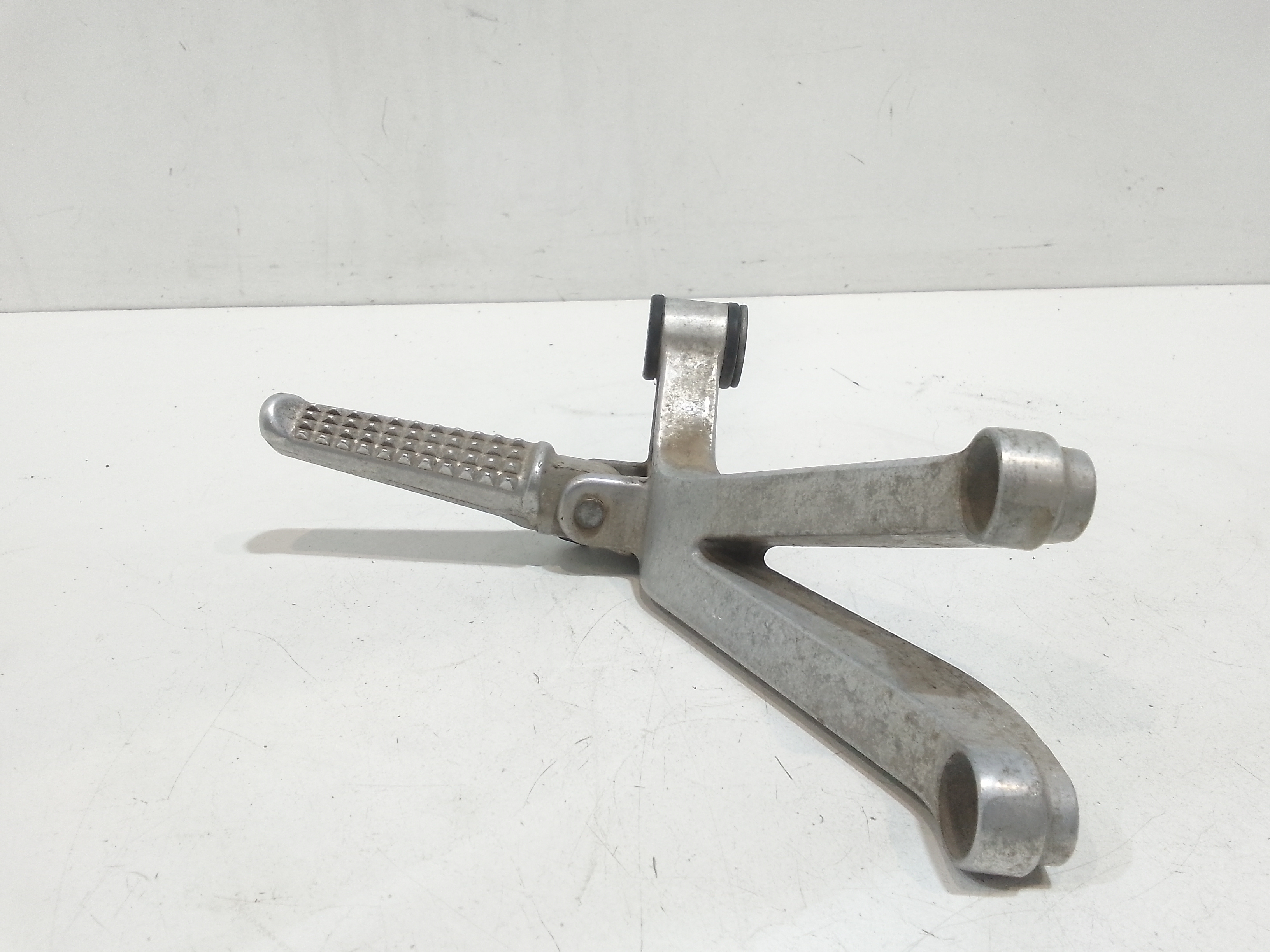 Staffa supporto pedalino per Honda CBR 900 RR Fireblade (2000 - 2001)