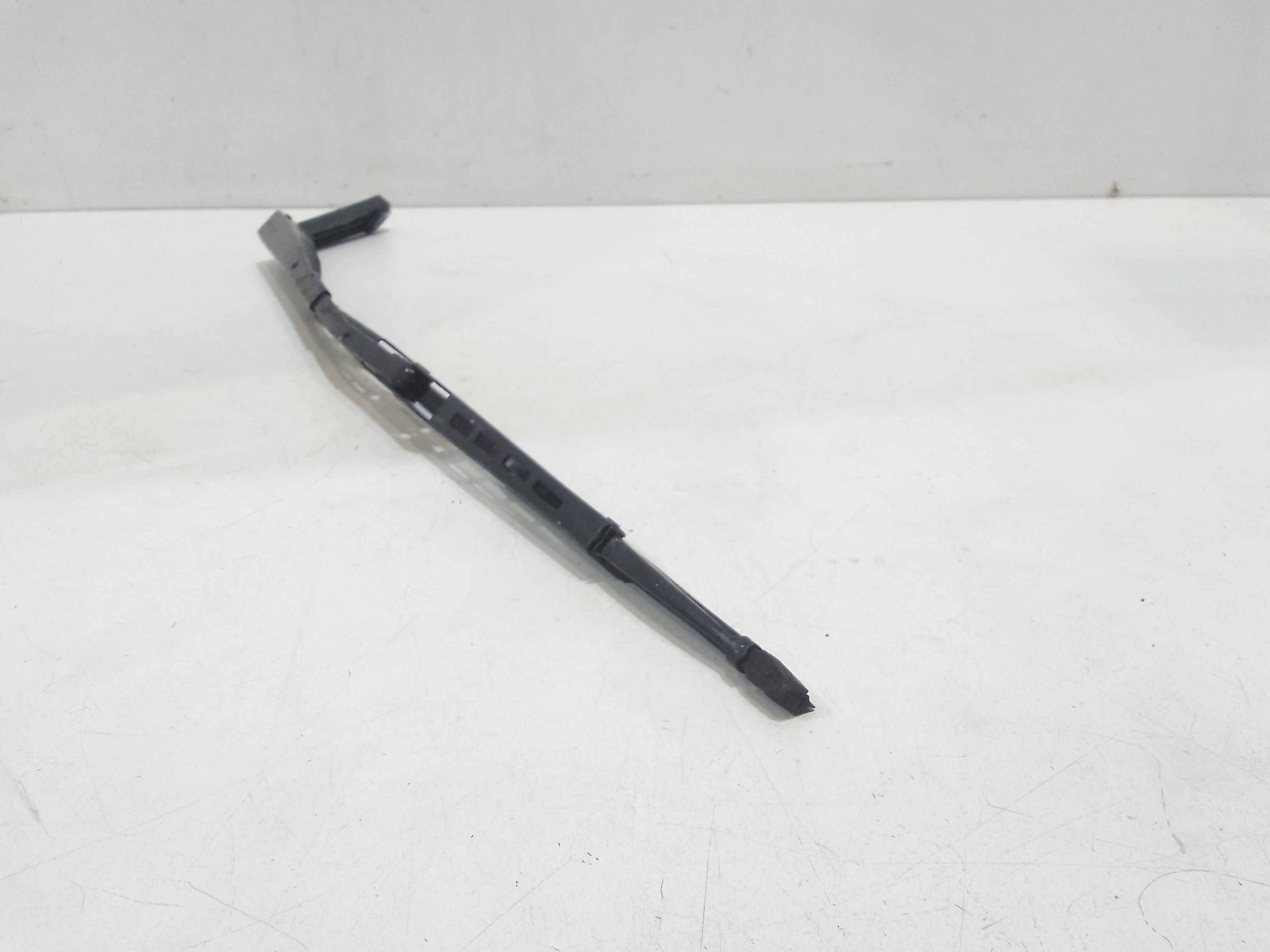 Braccio Tergicristallo Anteriore per Chatenet CH 30 (2013 - 2016)