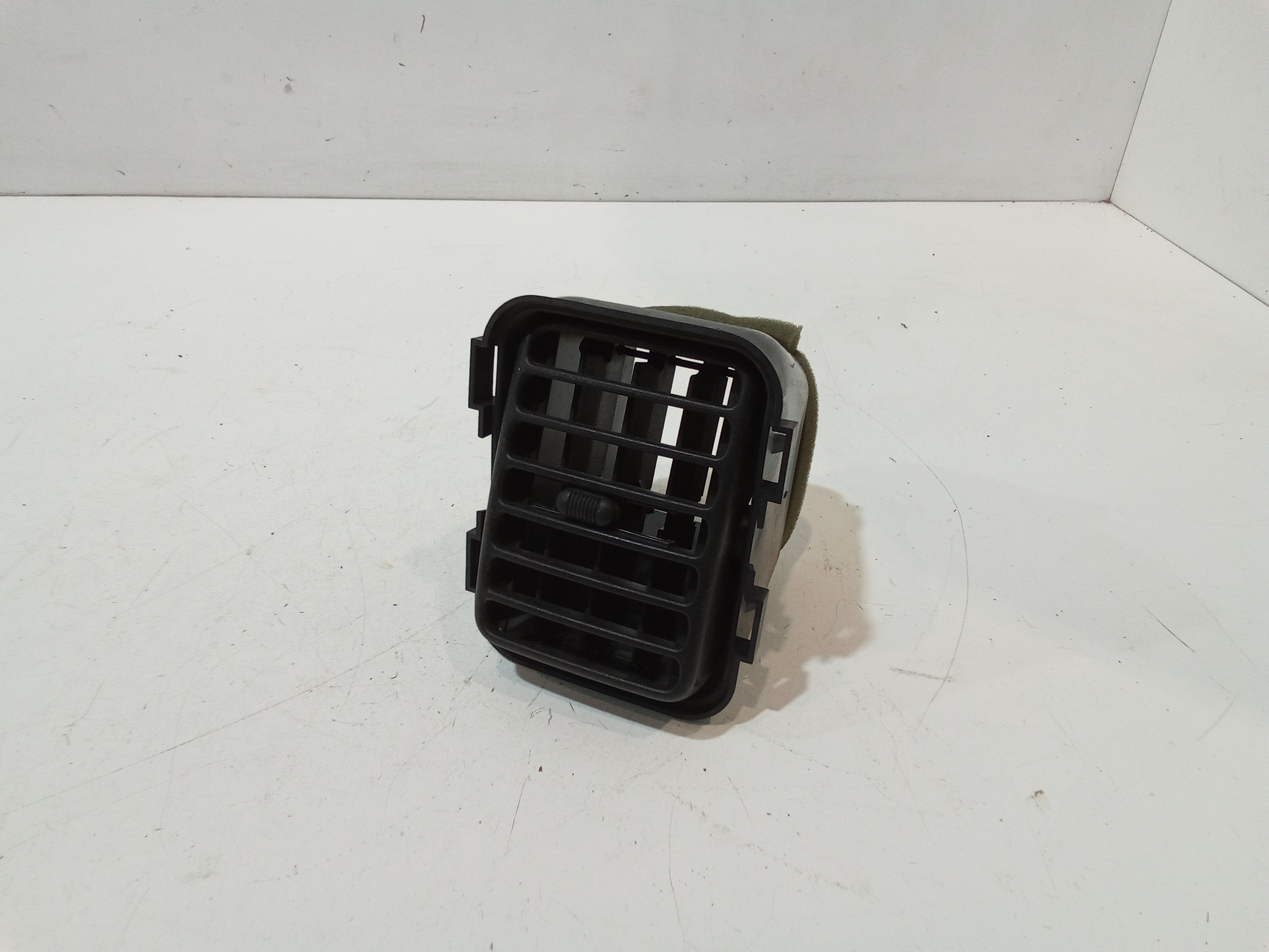 Bocchetta aria cruscotto lato guida per Mazda Tribute (2000 - 2011)