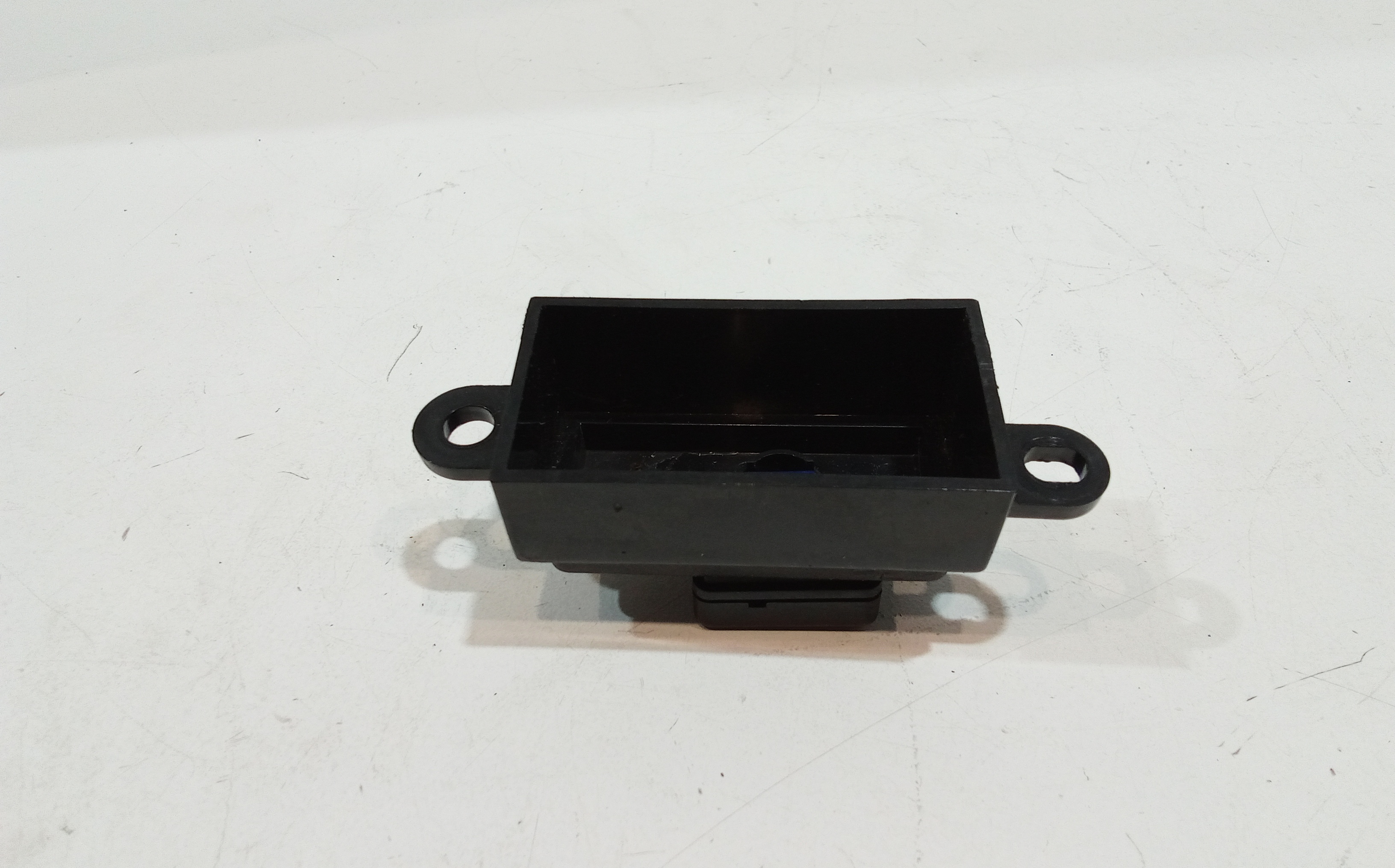 Pulsante apertura sportellino carburante per Kia Sportage Serie (98>04) (1998 - 2004)