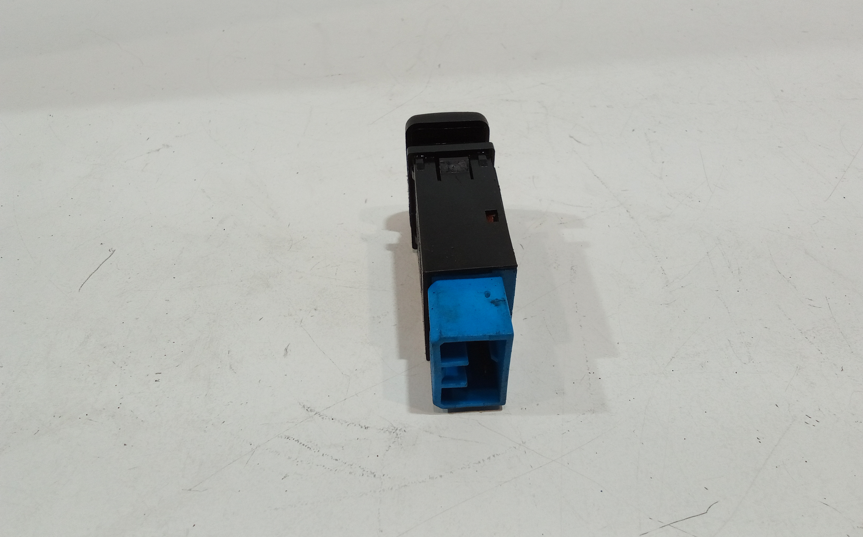 Pulsante Tergilunotto posteriore per Kia Sportage Serie (98>04) (1998 - 2004)