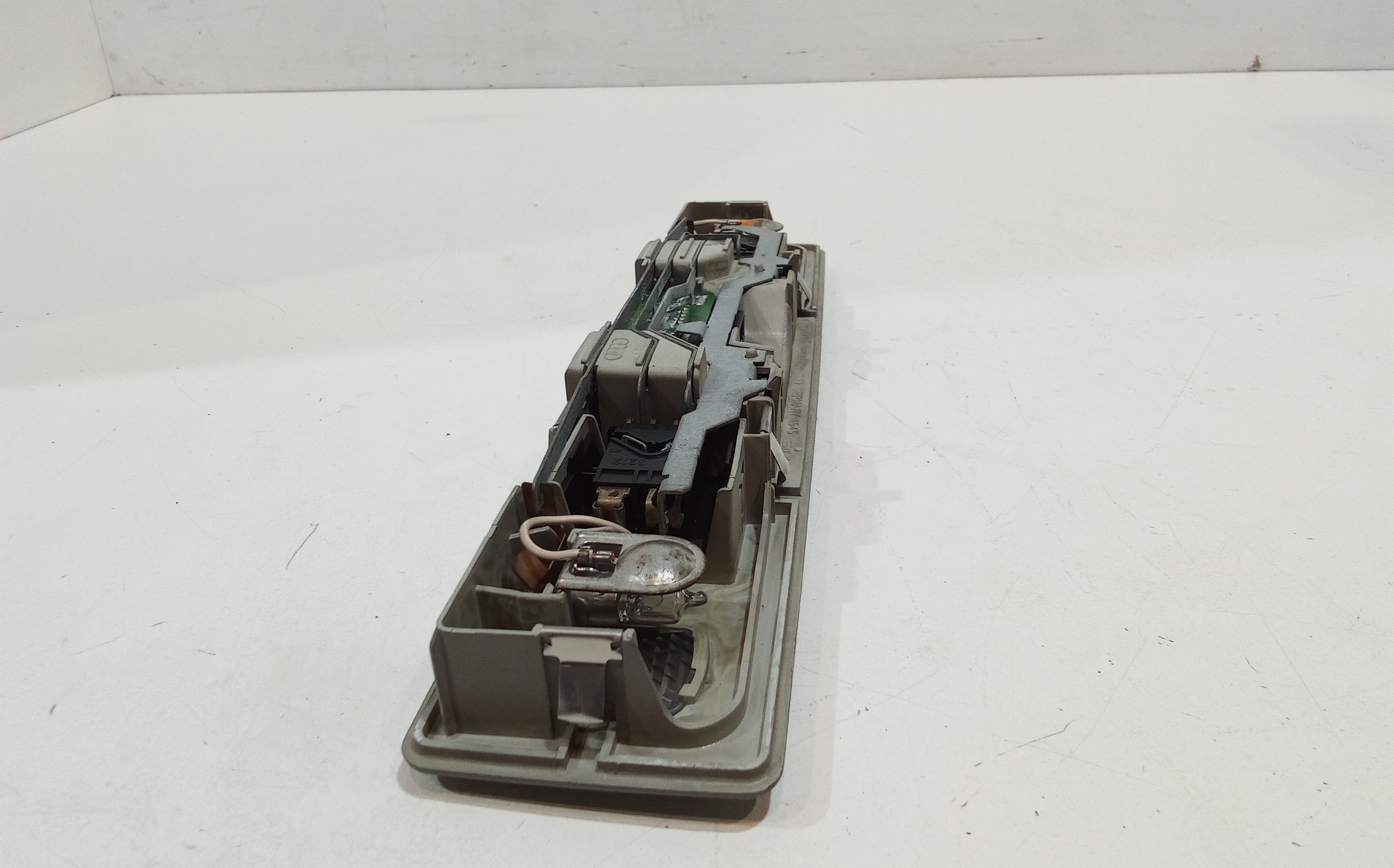 Plafoniera posteriore per Audi A8 1a serie (1994 - 2001)