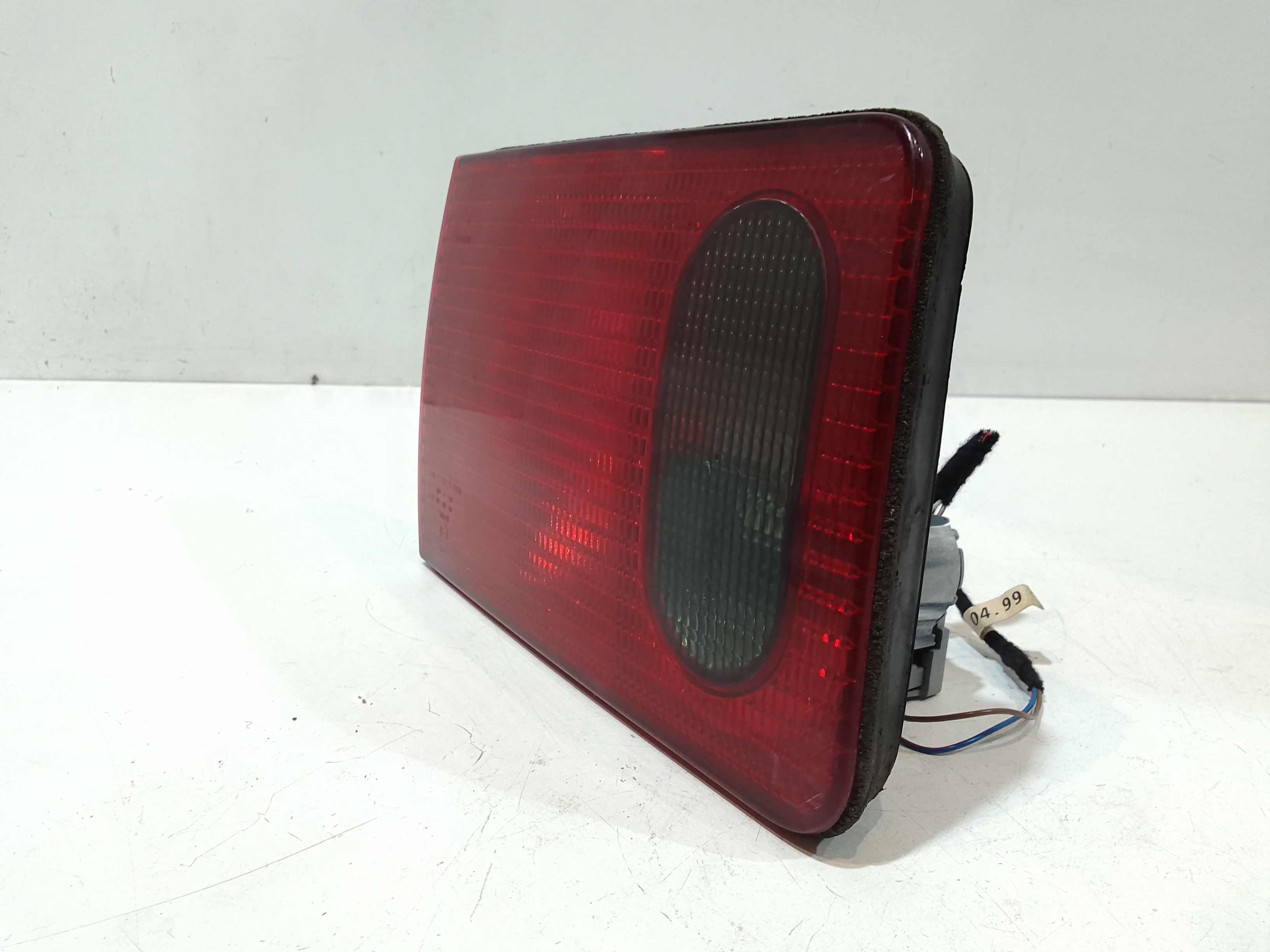 Stop Posteriore Sinistro Integrato nel Portello per Audi A8 1a serie (1994 - 2001)