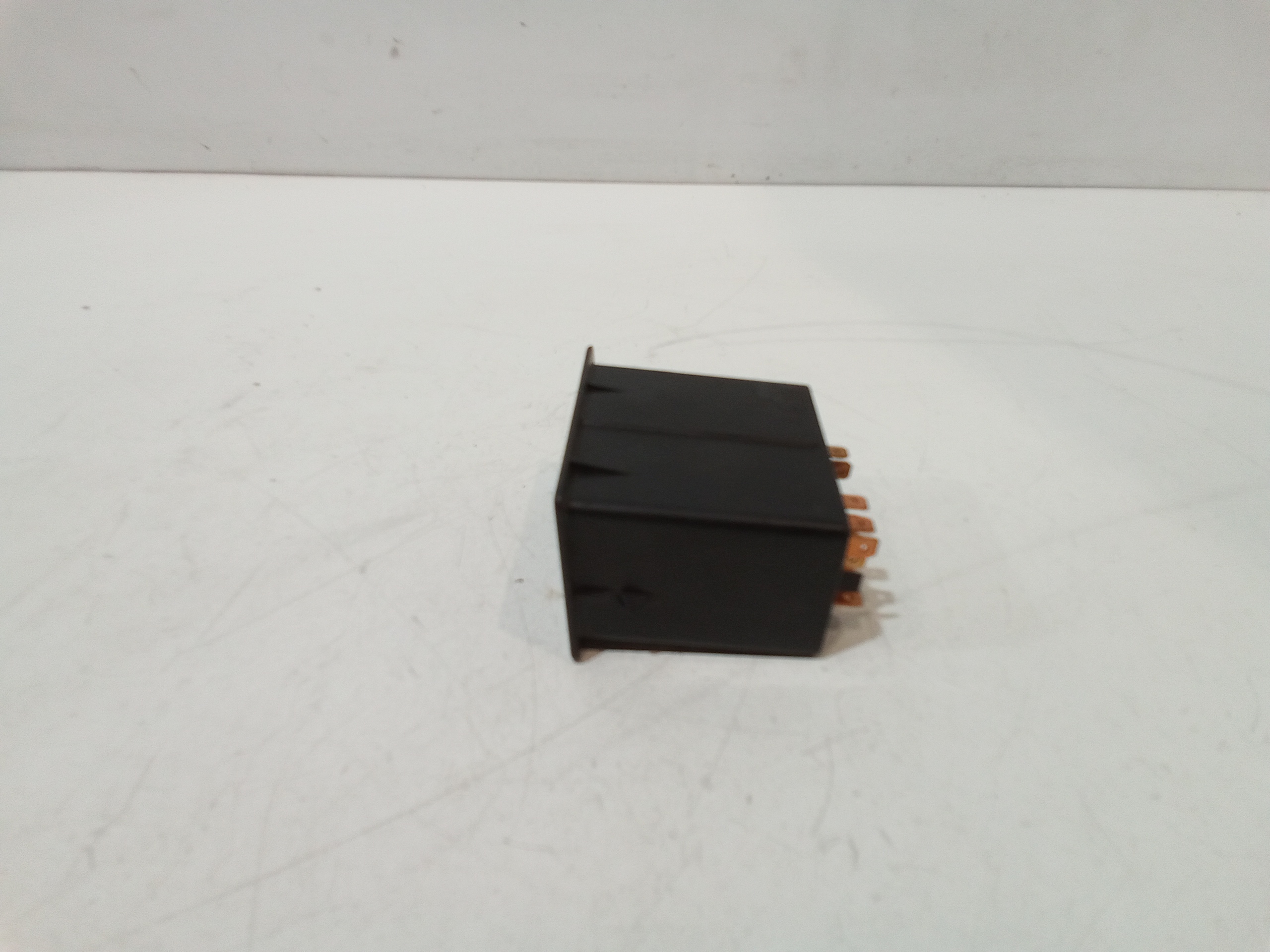 Pulsante luci di emergenza per Alfa Romeo 33 Berlina Serie (83>86) (1983 - 1986)