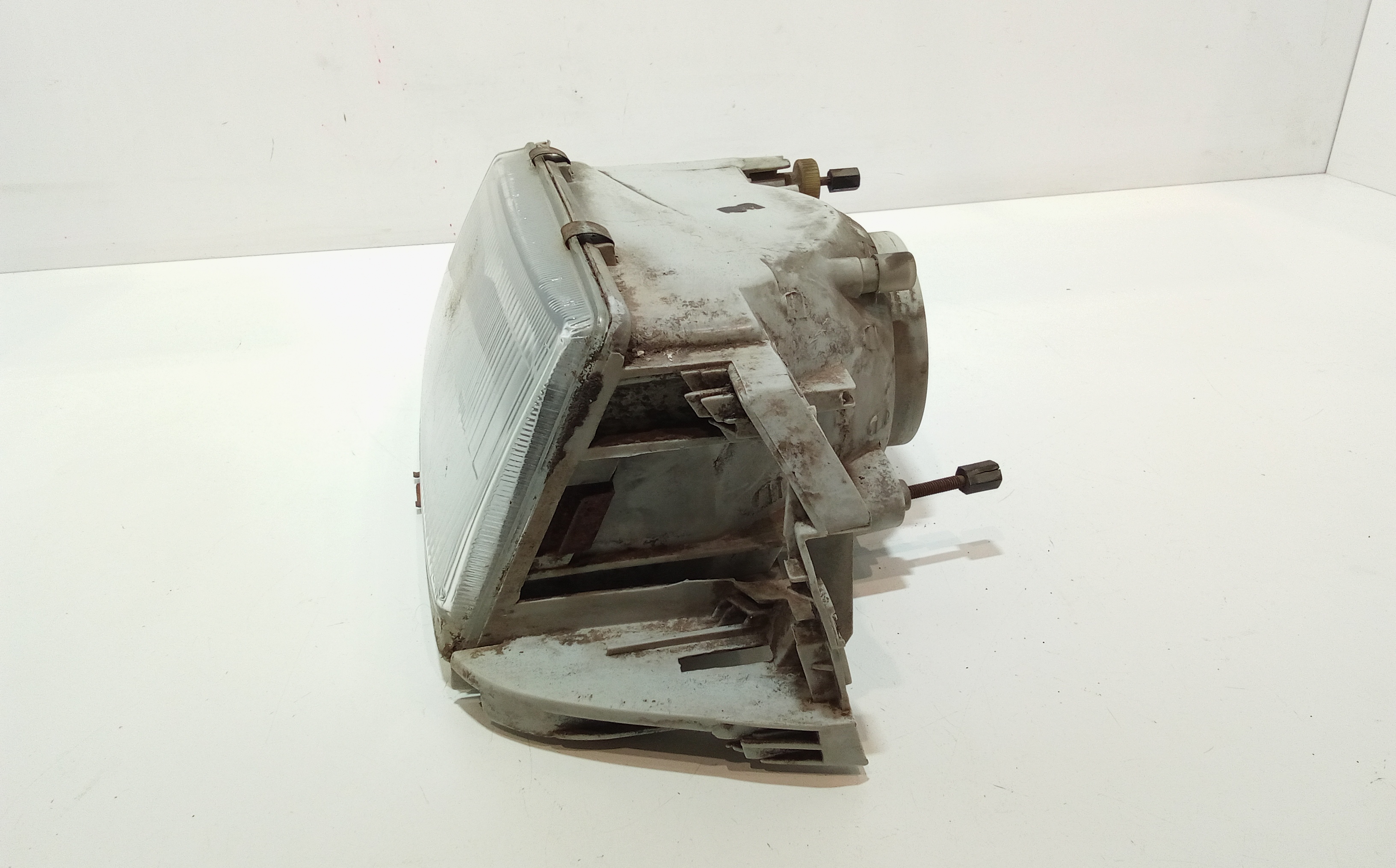 Faro anteriore Sinistro Guida per Alfa Romeo 33 Berlina Serie (83>86) (1983 - 1986)
