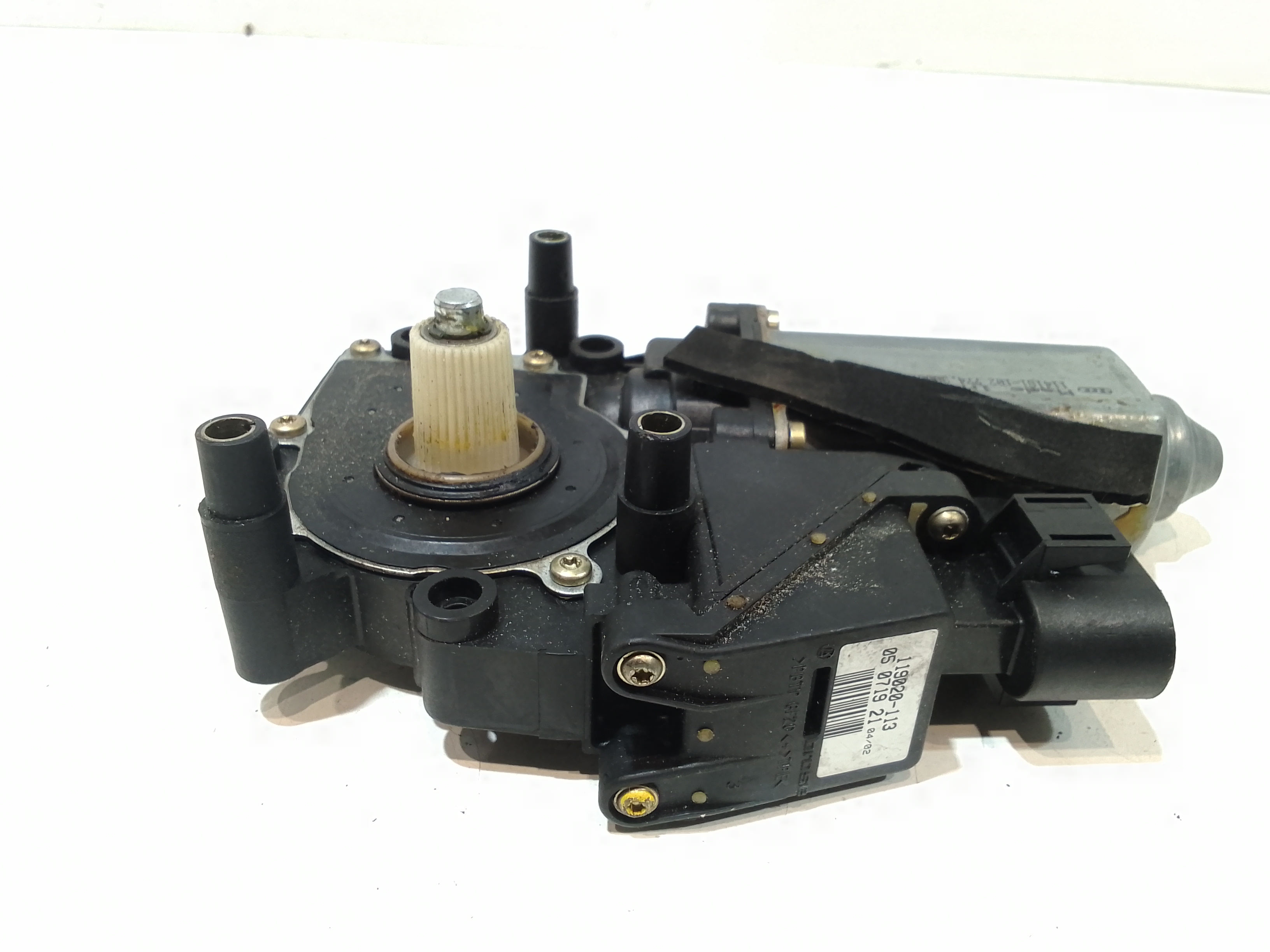 Motorino Alzavetro anteriore Sinistro per Audi A8 1a serie (1994 - 2001)