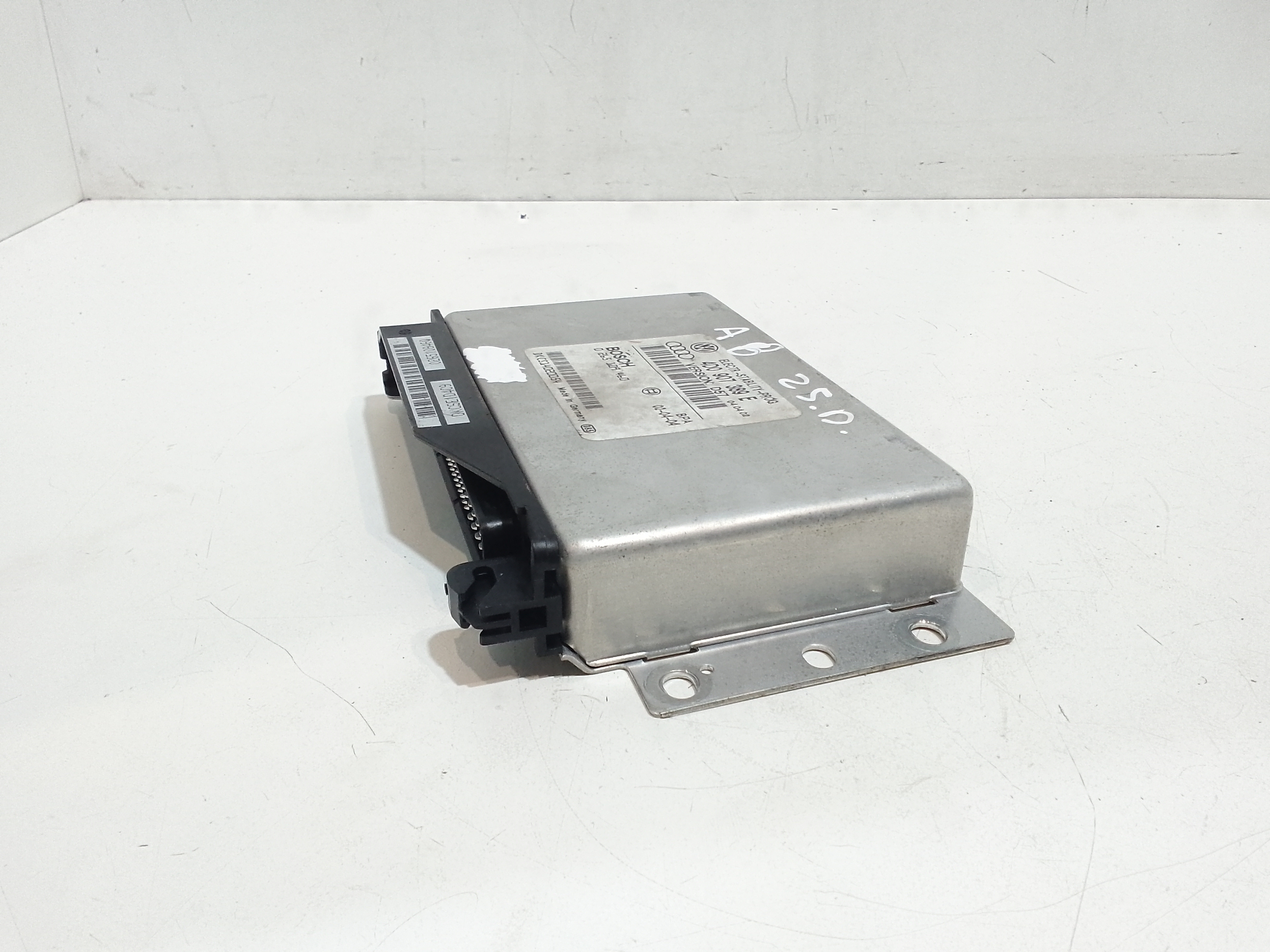 Centralina Iniezione per Audi A8 1a serie (1994 - 2001)