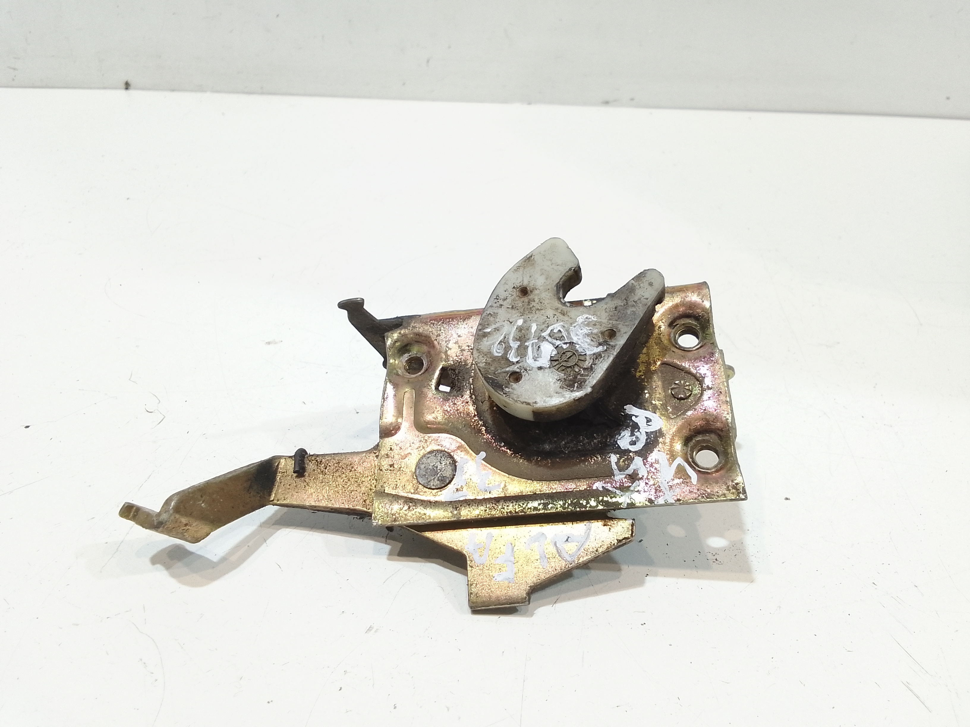 Serratura Posteriore Sinistra per Alfa Romeo 33 Berlina Serie (86>95) (1986 - 1995)