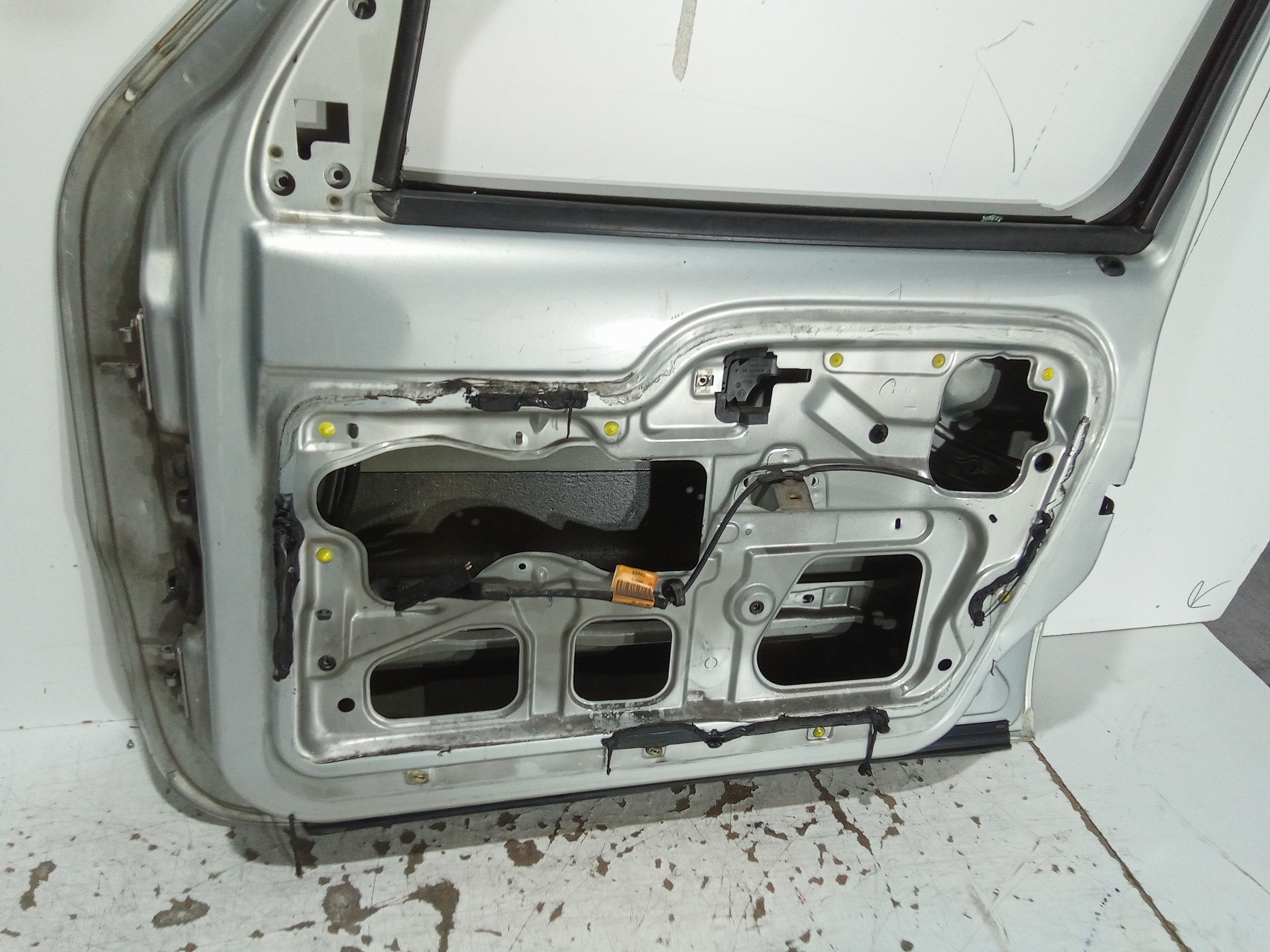 Portiera anteriore Destra per Renault Kangoo 3 Serie (2003 - 2007)