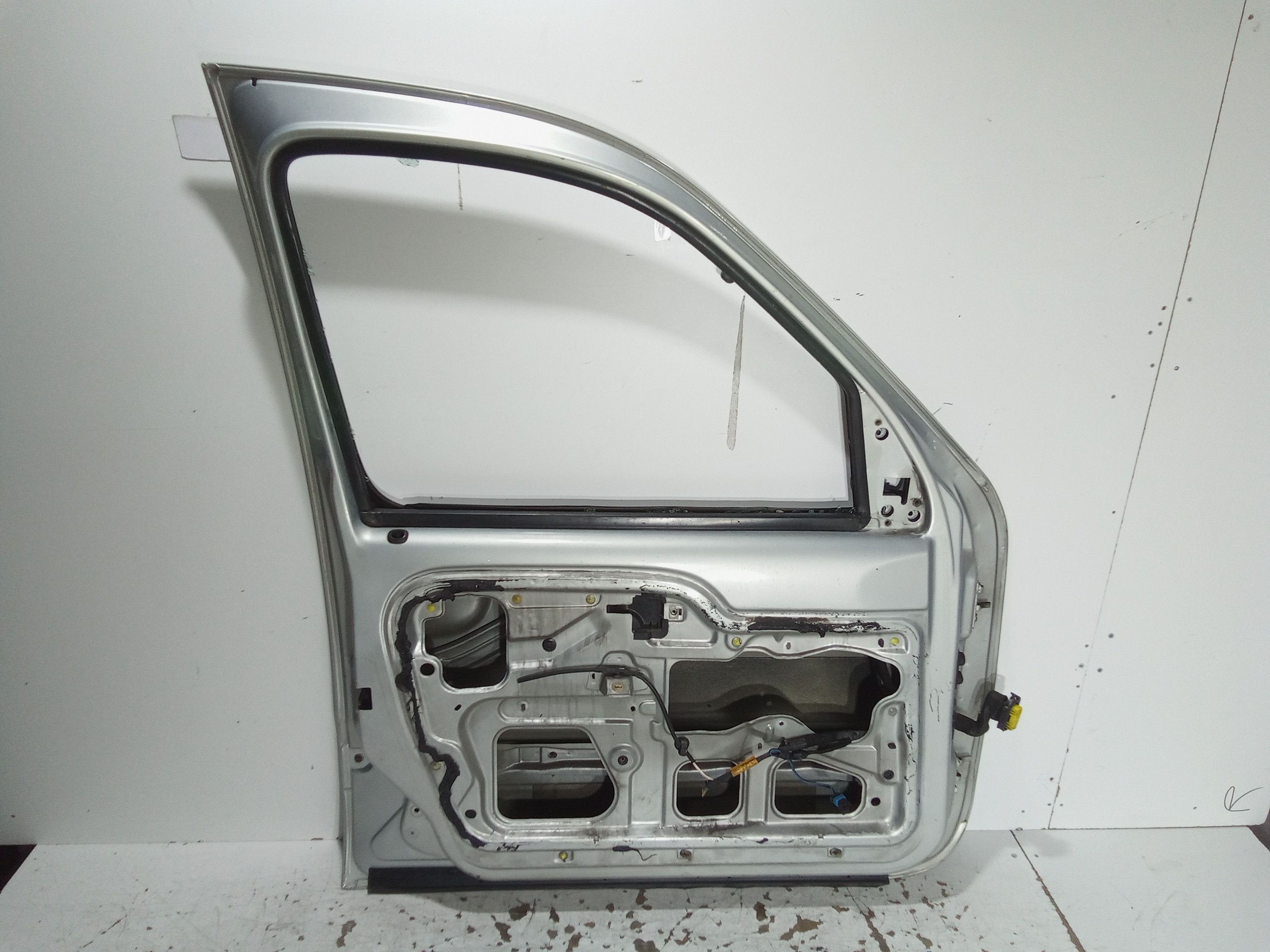 Portiera Anteriore Sinistra per Renault Kangoo 3 Serie (2003 - 2007)
