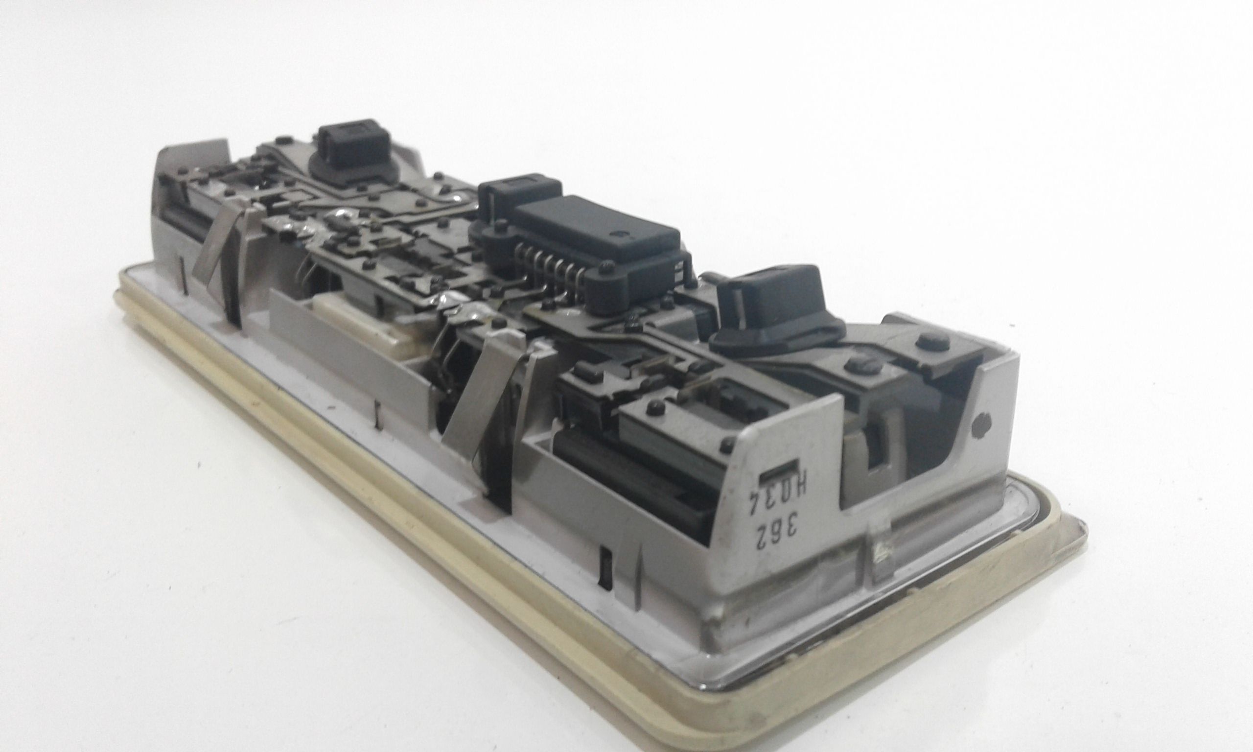 Plafoniera LAND ROVER Range Rover Serie LM AMC 014