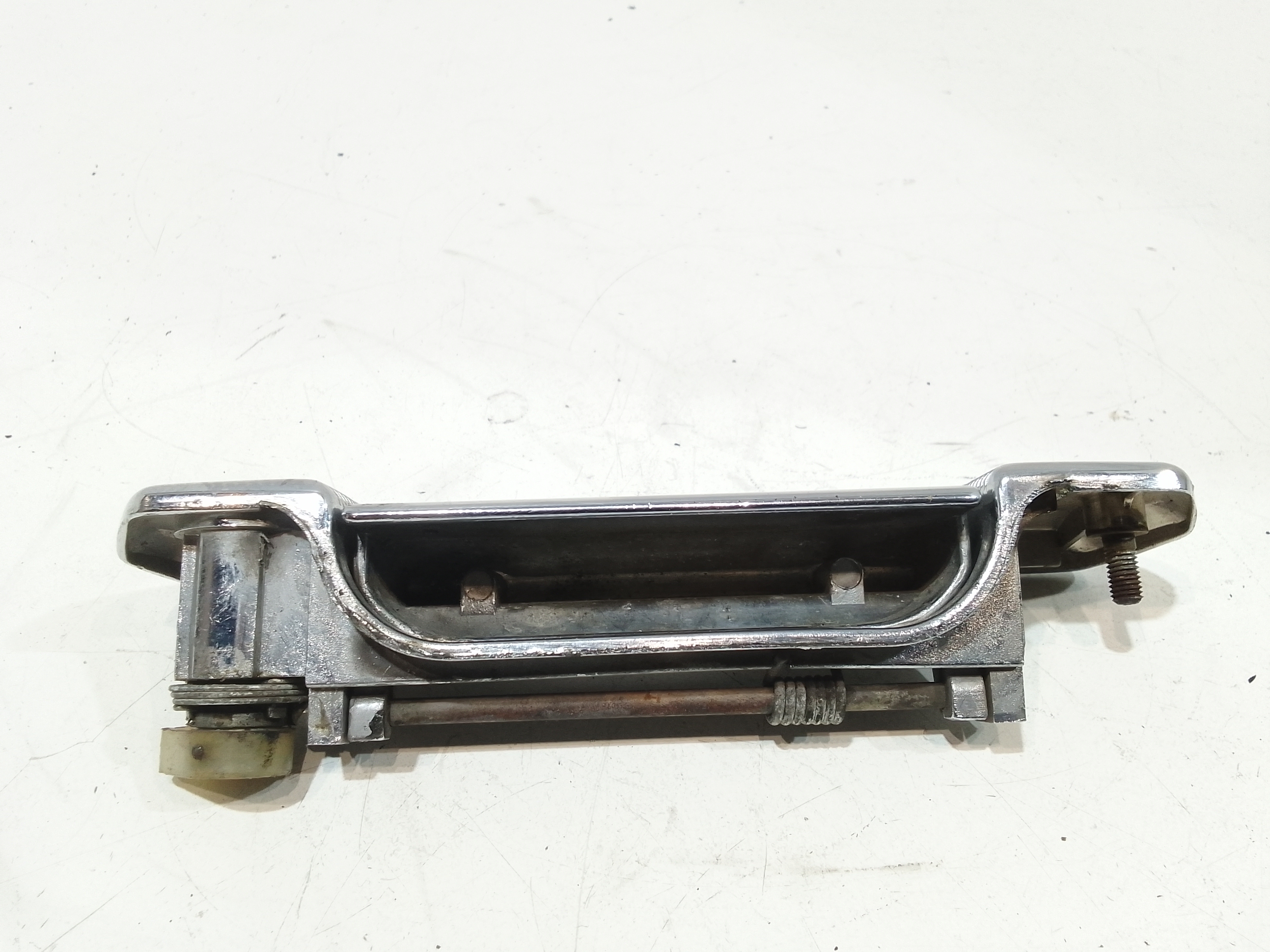 Maniglia esterna Anteriore Sinistra per Lada Niva (1994 - 1999)