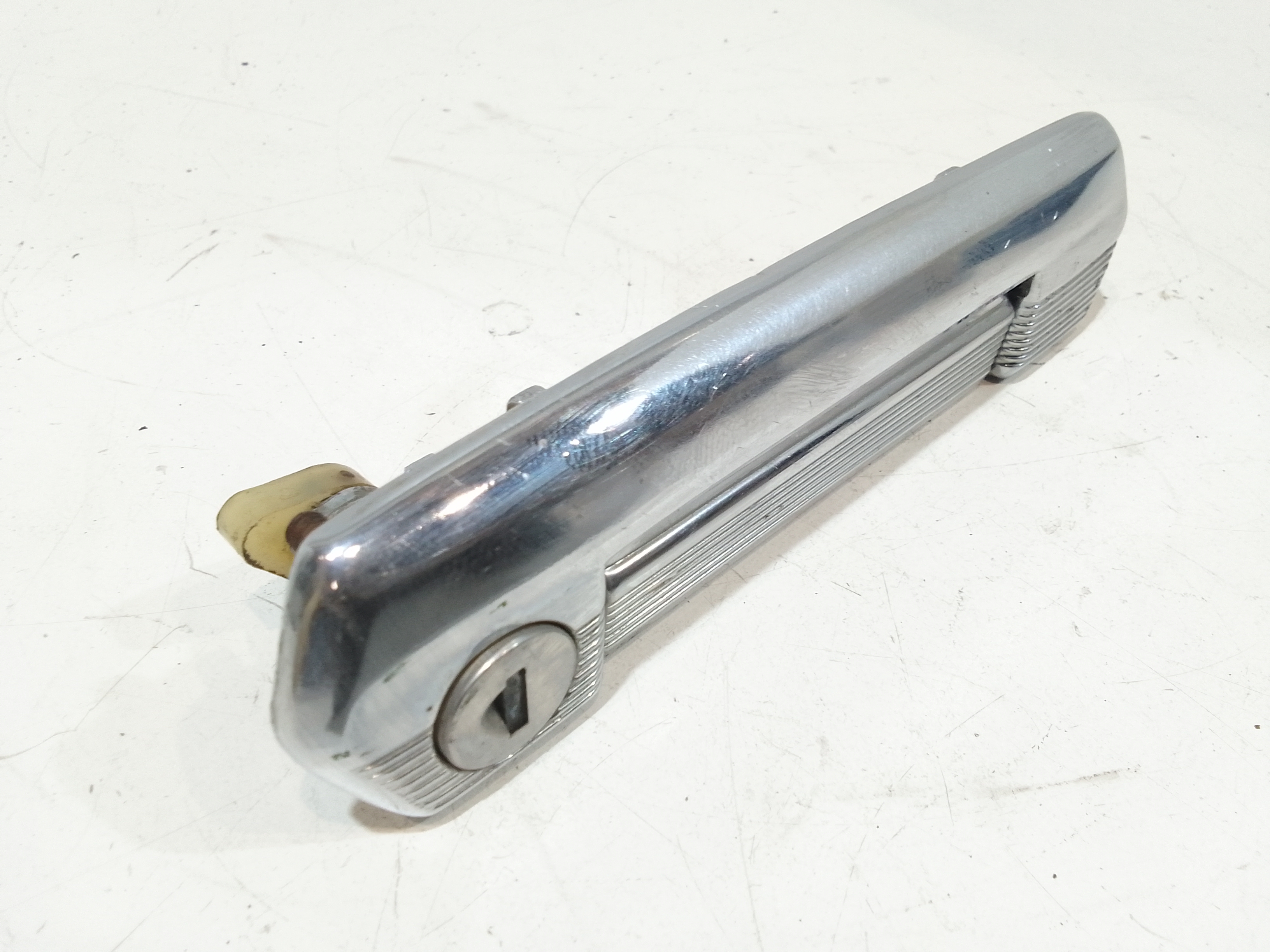 Maniglia esterna Anteriore Sinistra per Lada Niva (1994 - 1999)