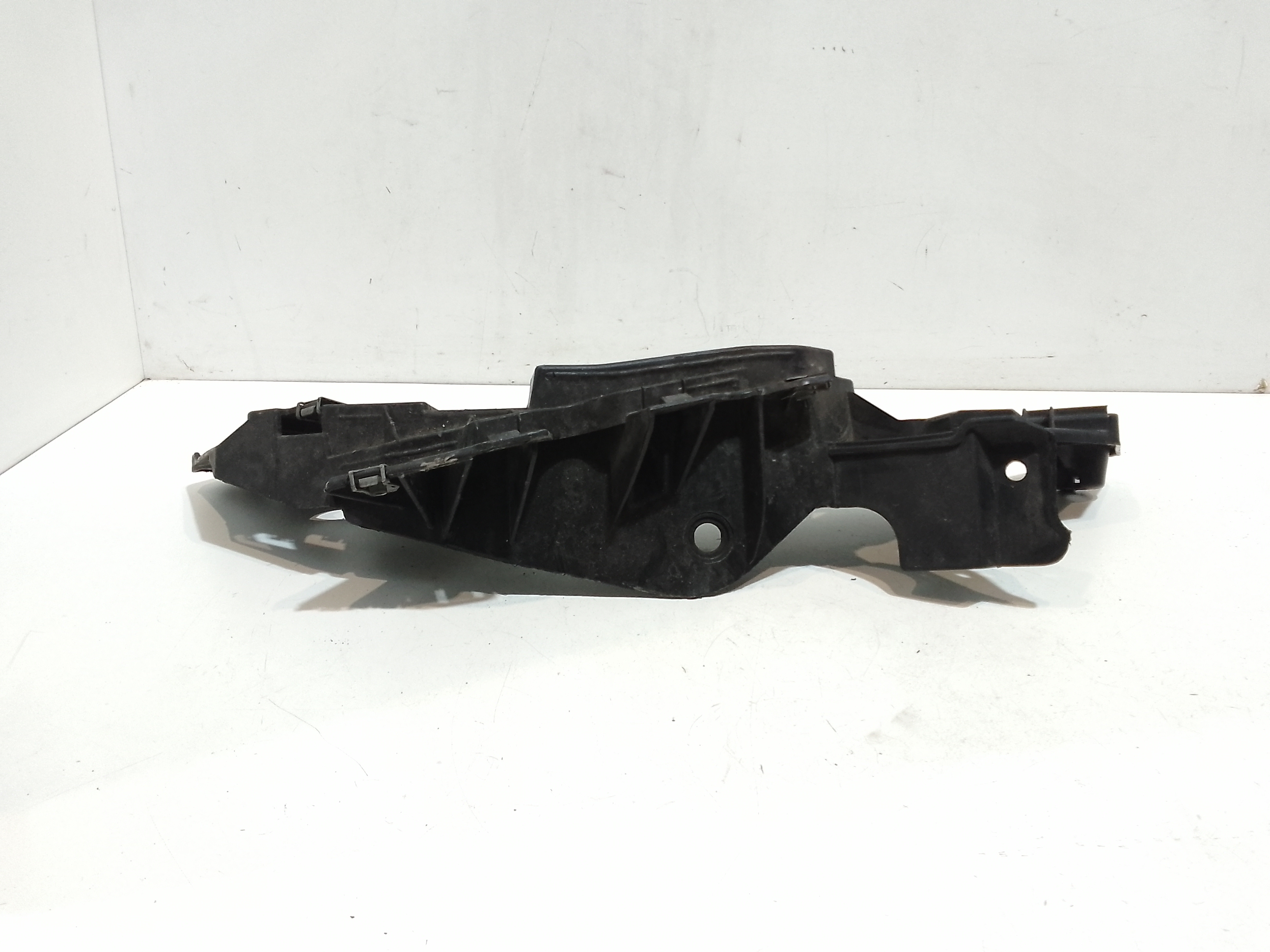 Supporto Faro Sinistro per Peugeot Boxer 4 Serie (2011 - In produzione)