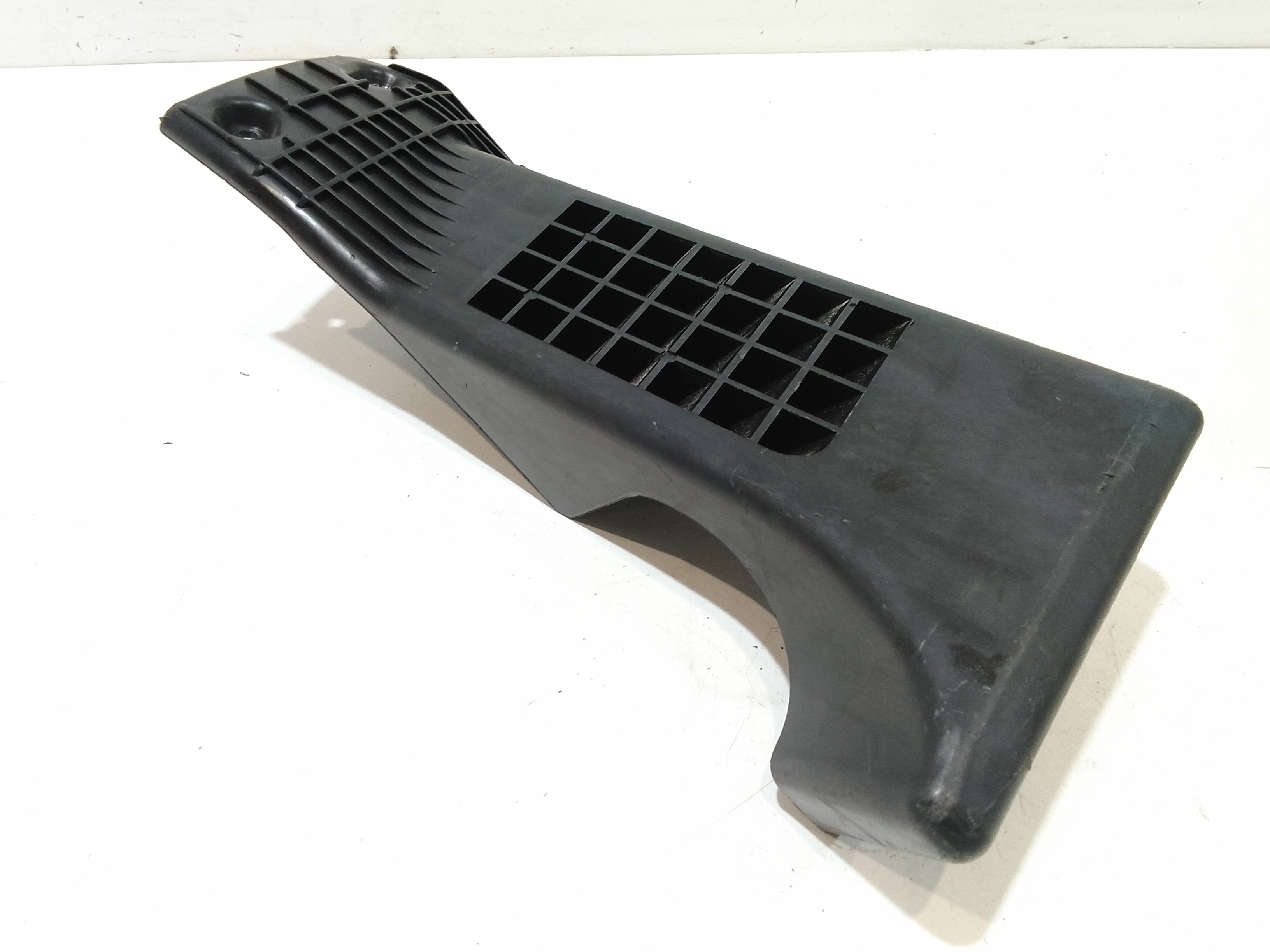 Supporto paraurti anteriore per Peugeot 3008 Serie (16>) (2016 - In produzione)