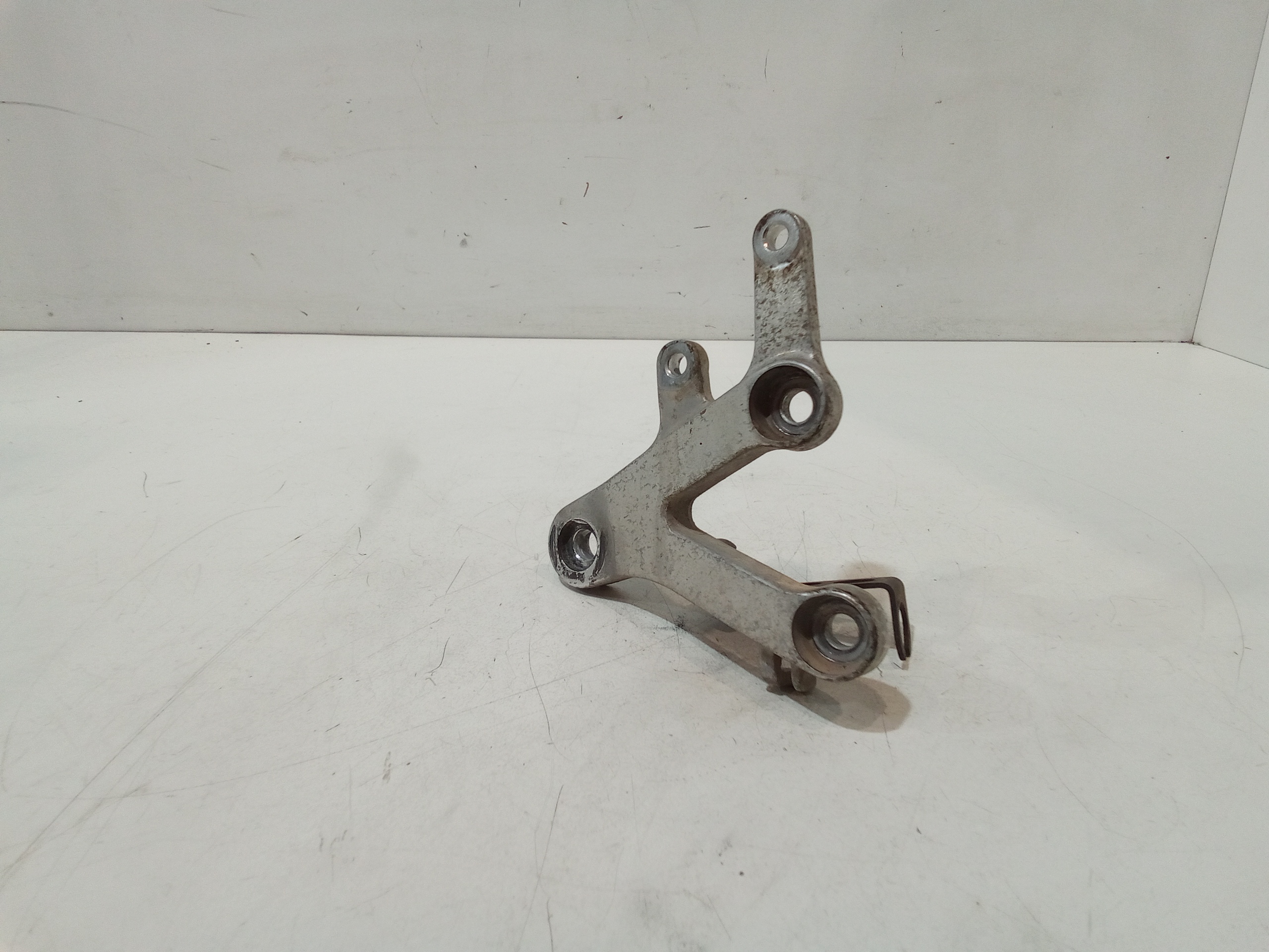 Staffa supporto pedalino per Honda CBR 900 RR Fireblade (2000 - 2001)