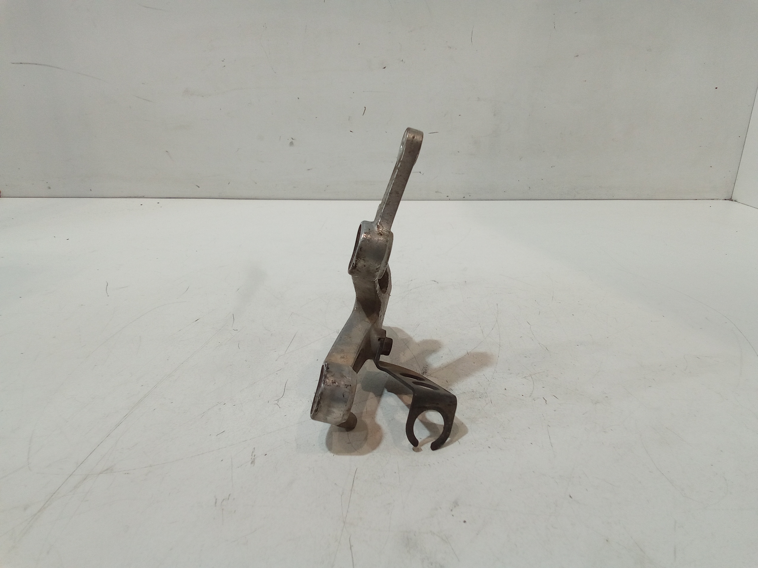 Staffa supporto pedalino per Honda CBR 900 RR Fireblade (2000 - 2001)