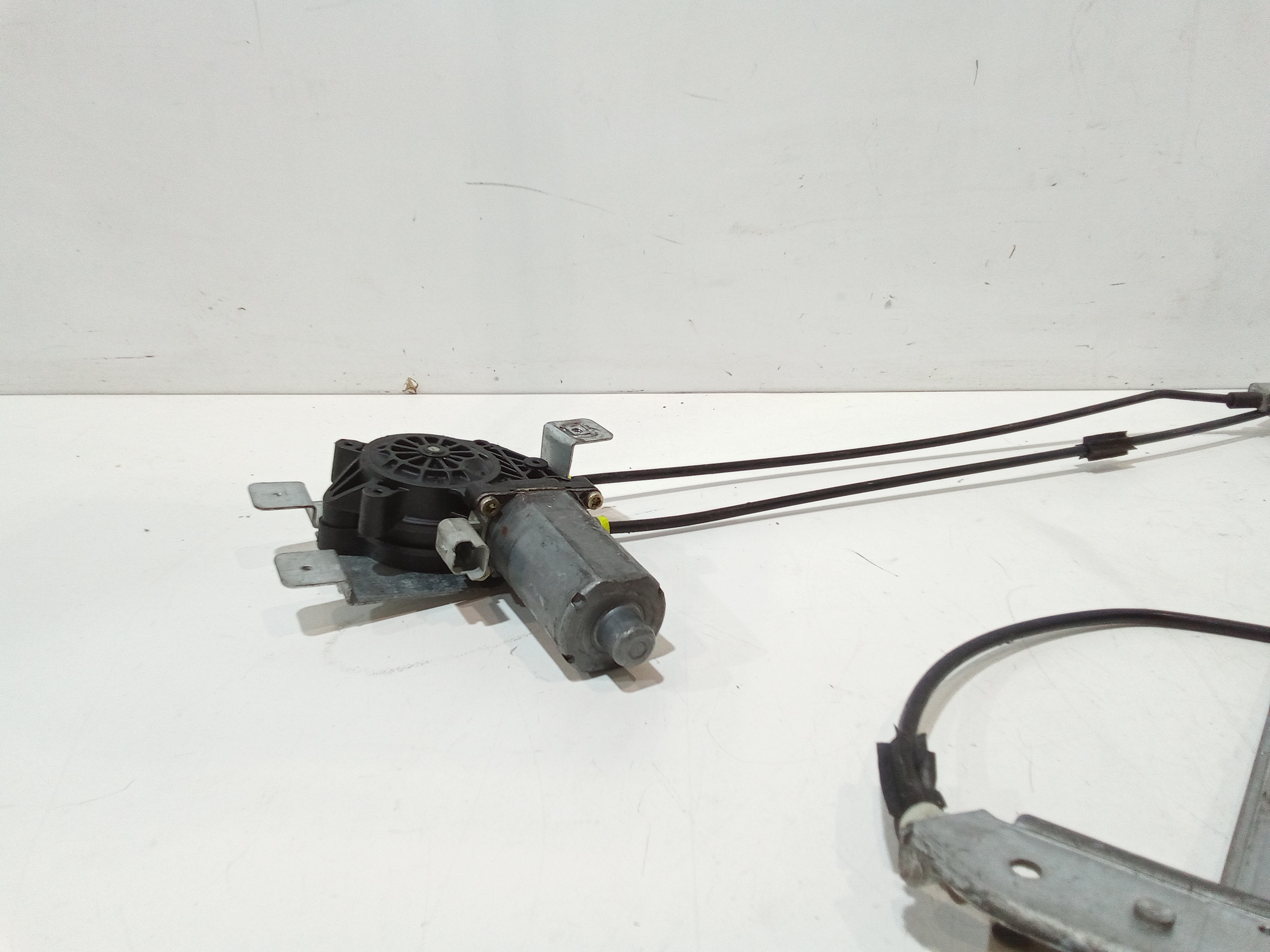 Cremagliera anteriore sinistra Guida per Peugeot Ranch 2 Serie (2002 - 2008)