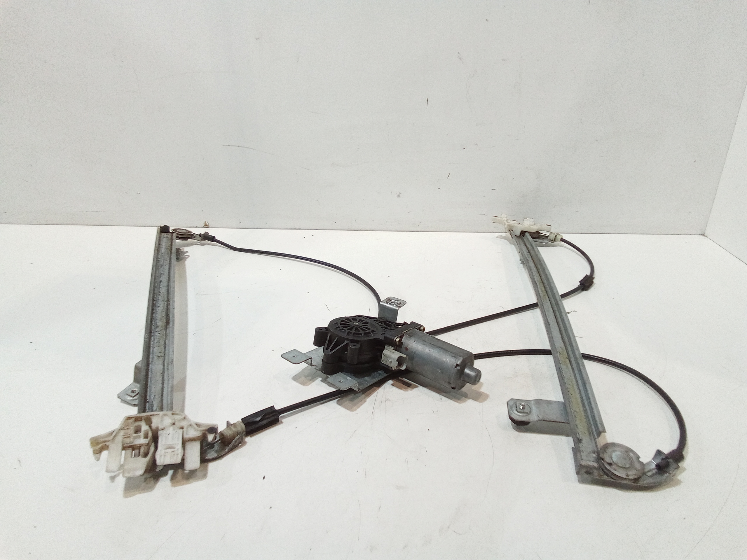 Cremagliera anteriore sinistra Guida per Peugeot Ranch 2 Serie (2002 - 2008)