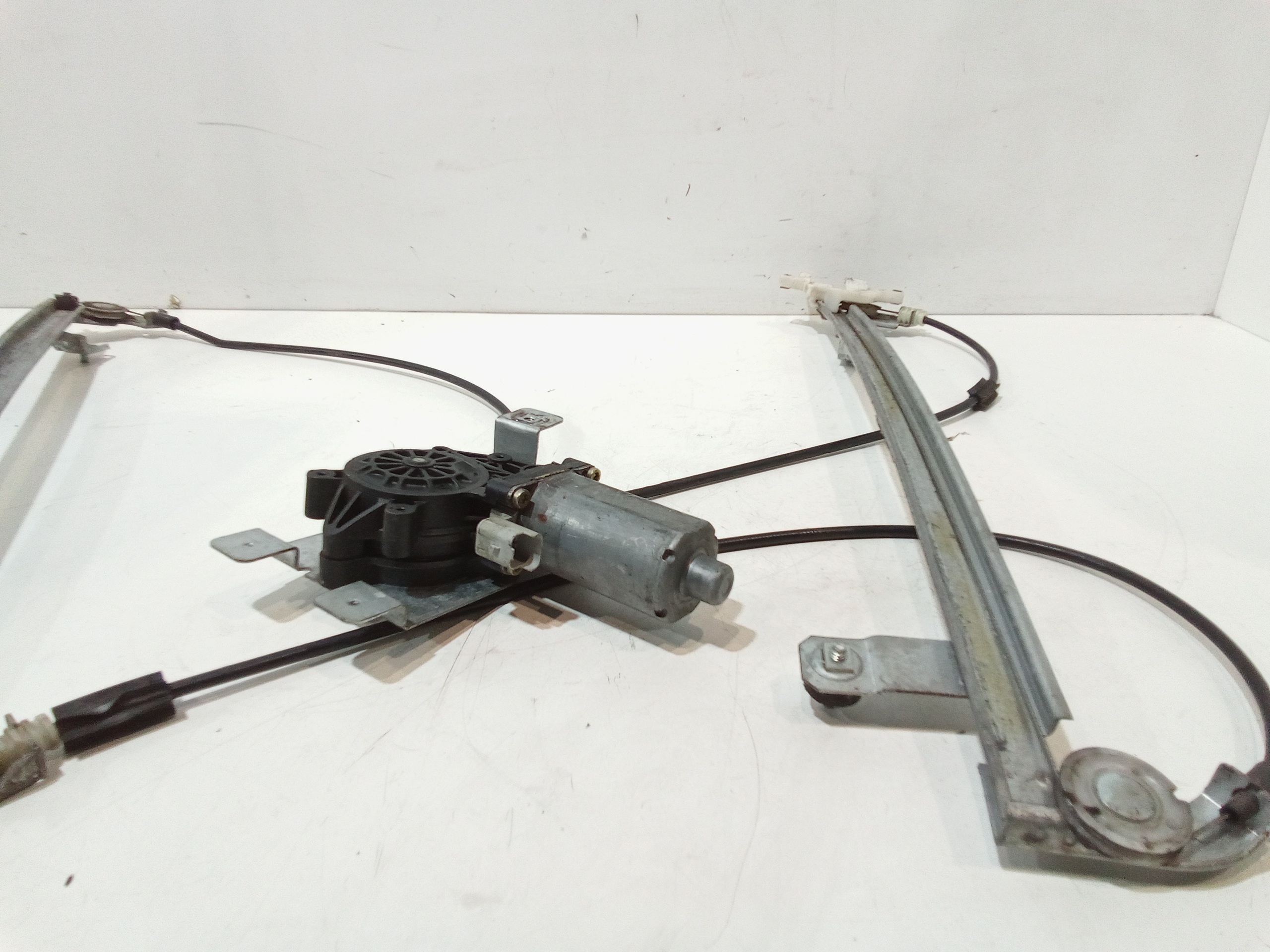 Cremagliera anteriore sinistra Guida per Peugeot Ranch 2 Serie (2002 - 2008)