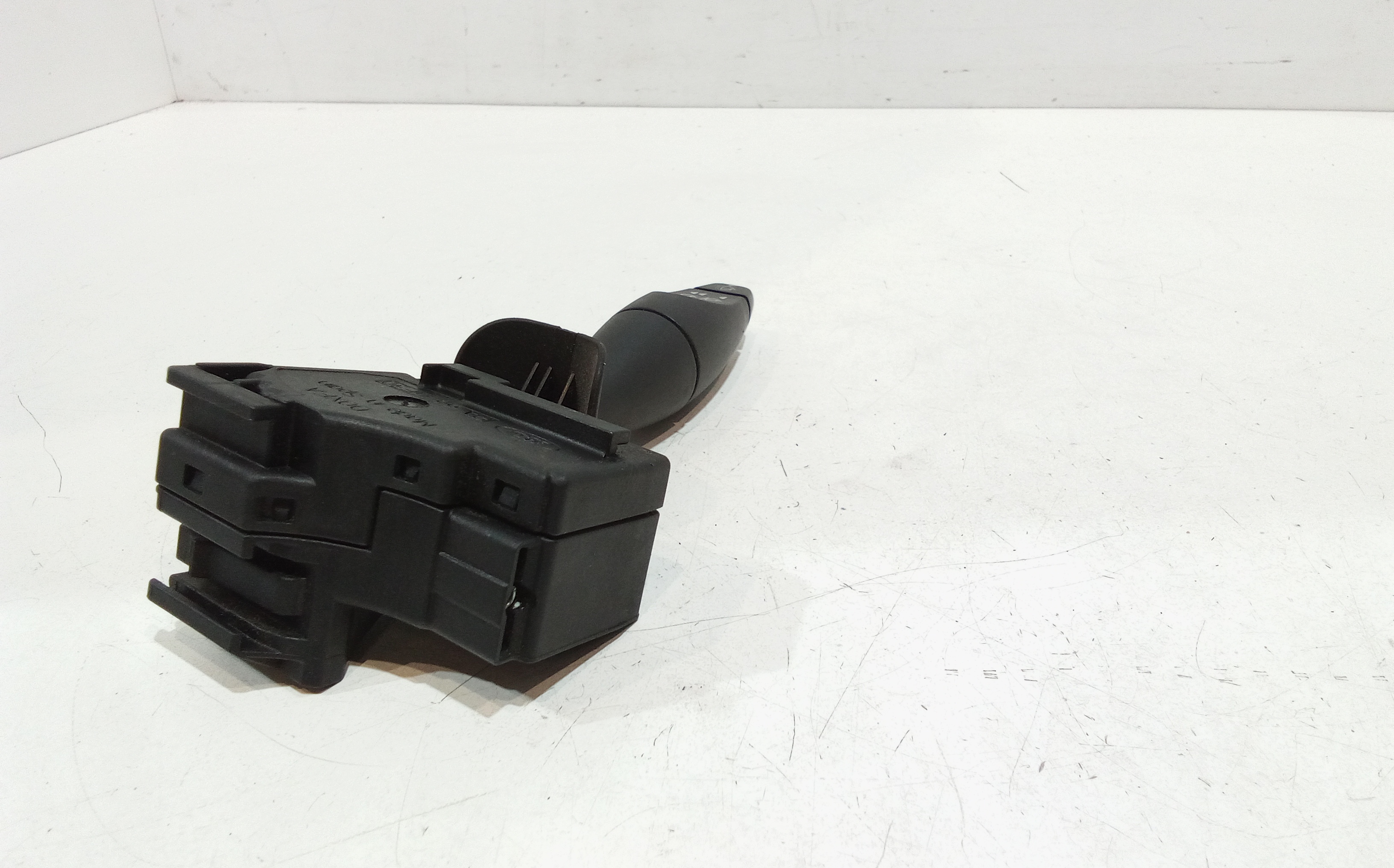 Devioluci destro per Ford Fiesta 5 Serie (2005 - 2008)